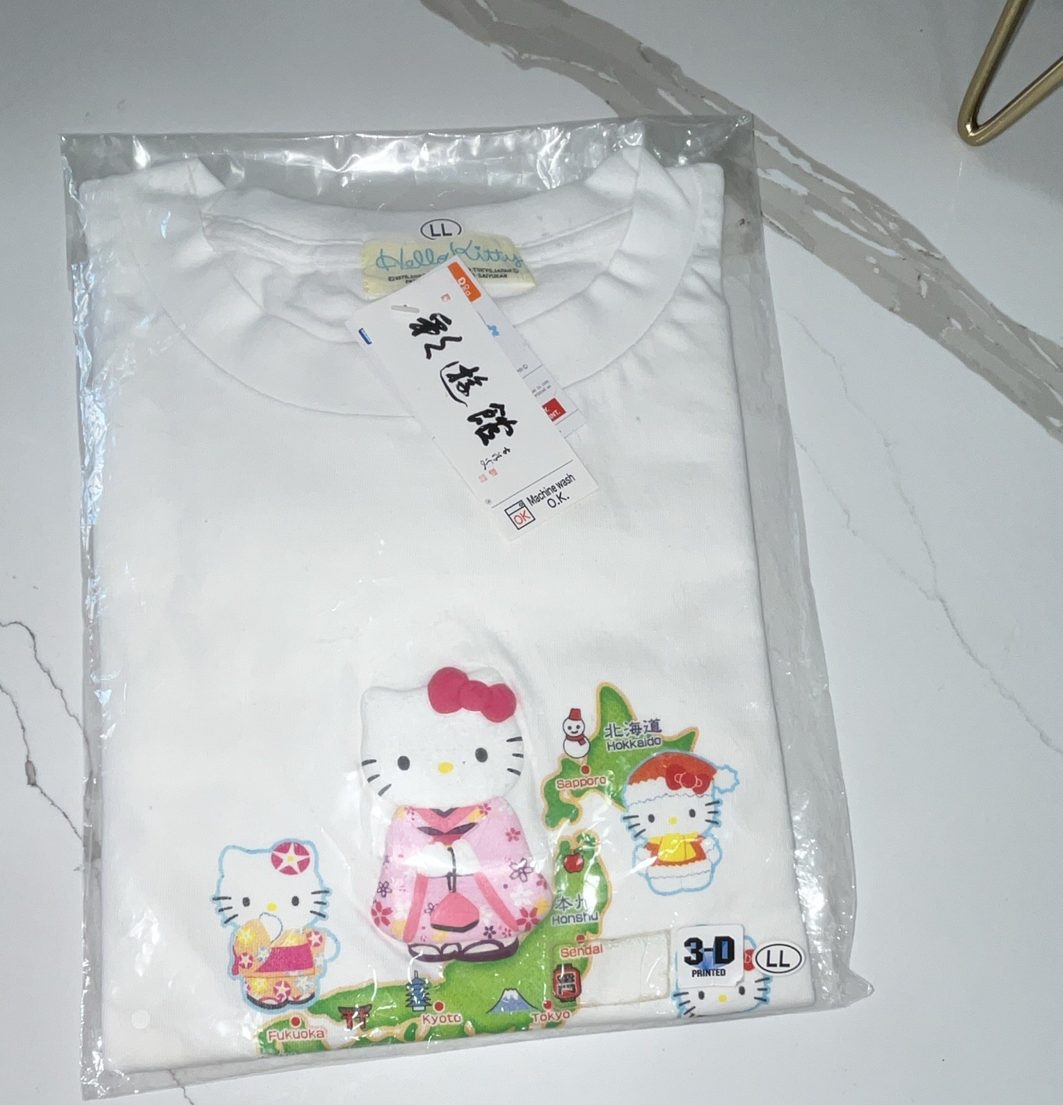Vintage Hello Kitty Women’s Japan Graphic Print 3D Cotton Knit Tee White Size LL