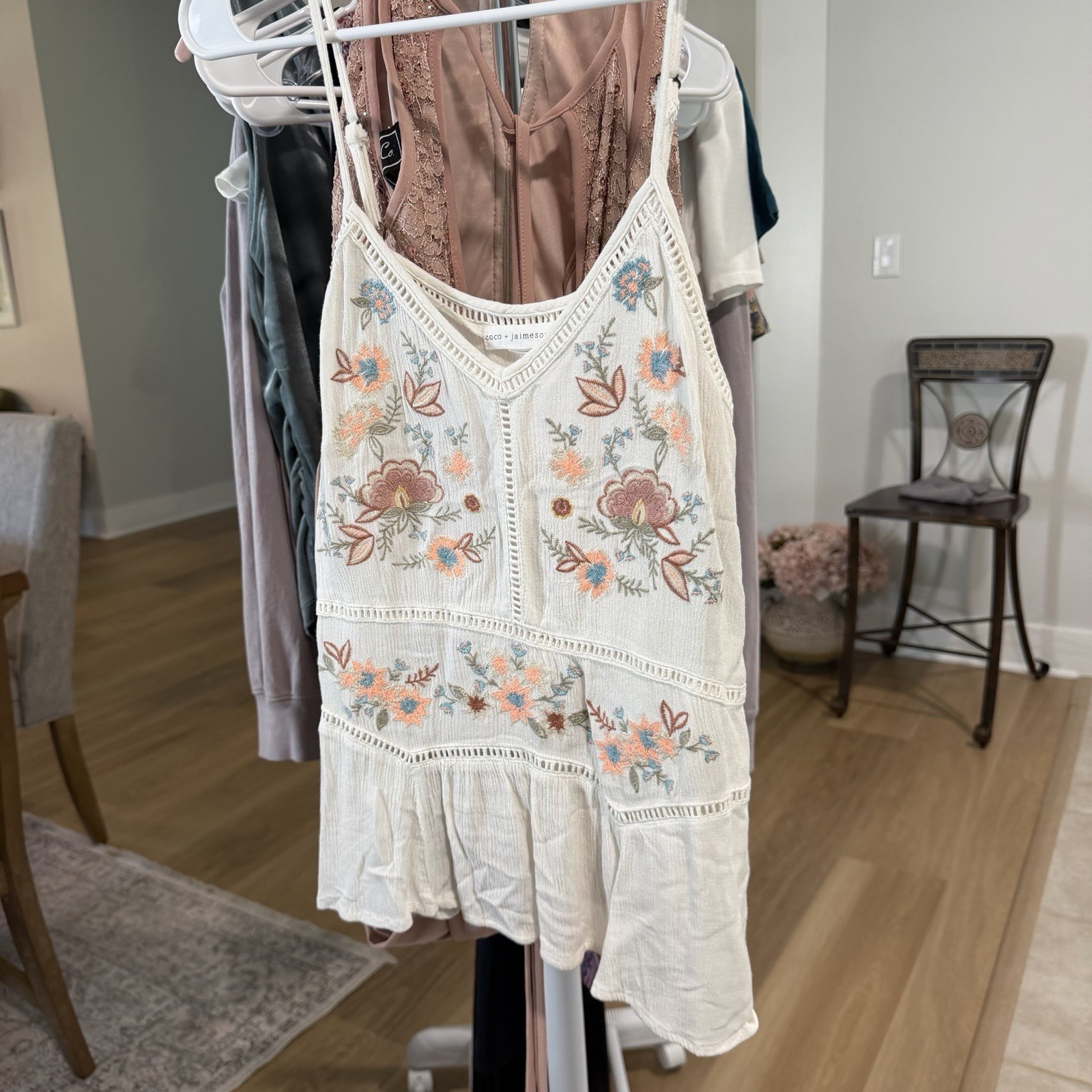 Coco + Jaimeson Women’s Dressy Tank Top Embroidery Ivory Small