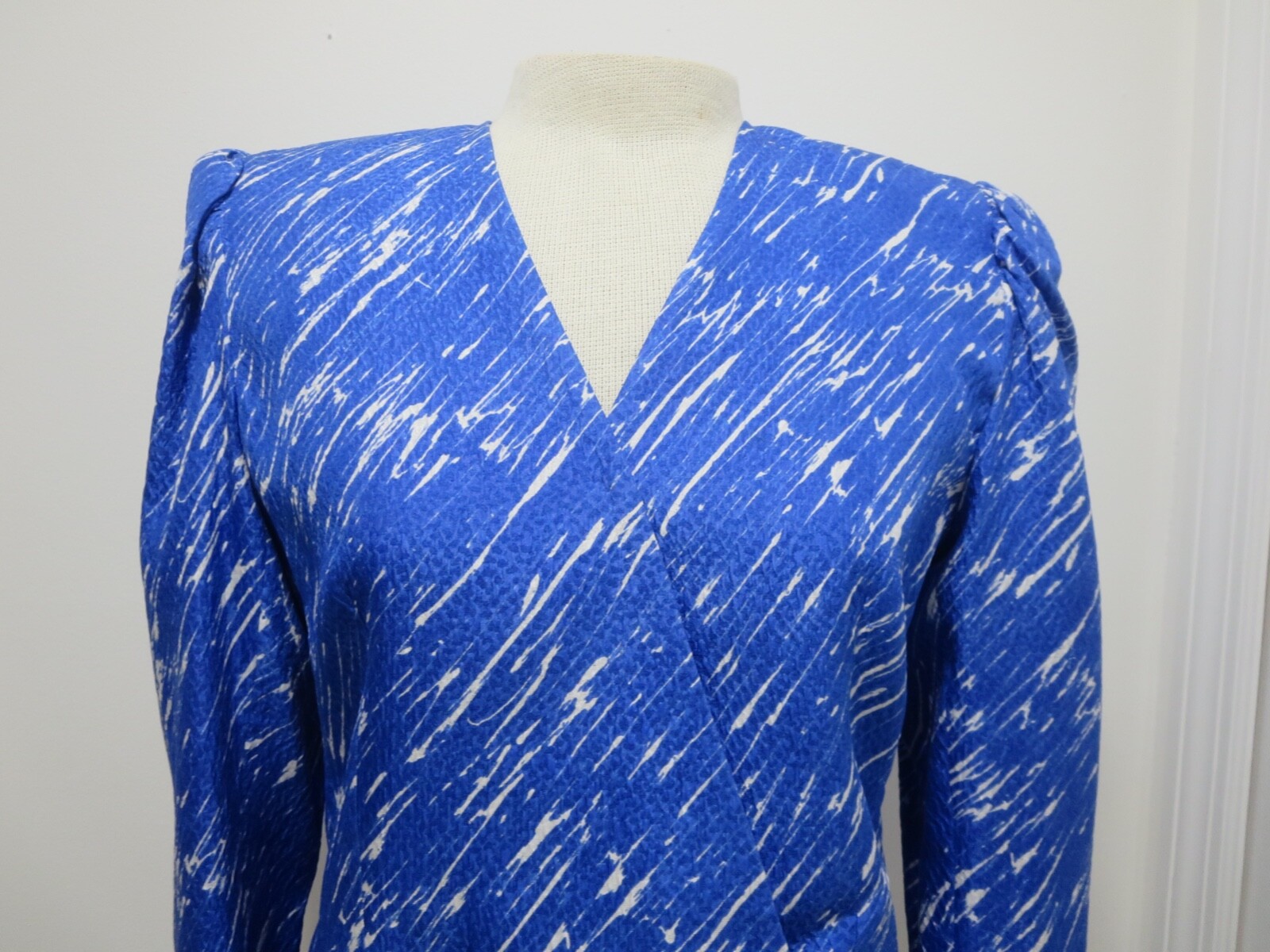 RICKIE FREEMAN for TERI JON BLUE SILK TOP BLOUSE 6