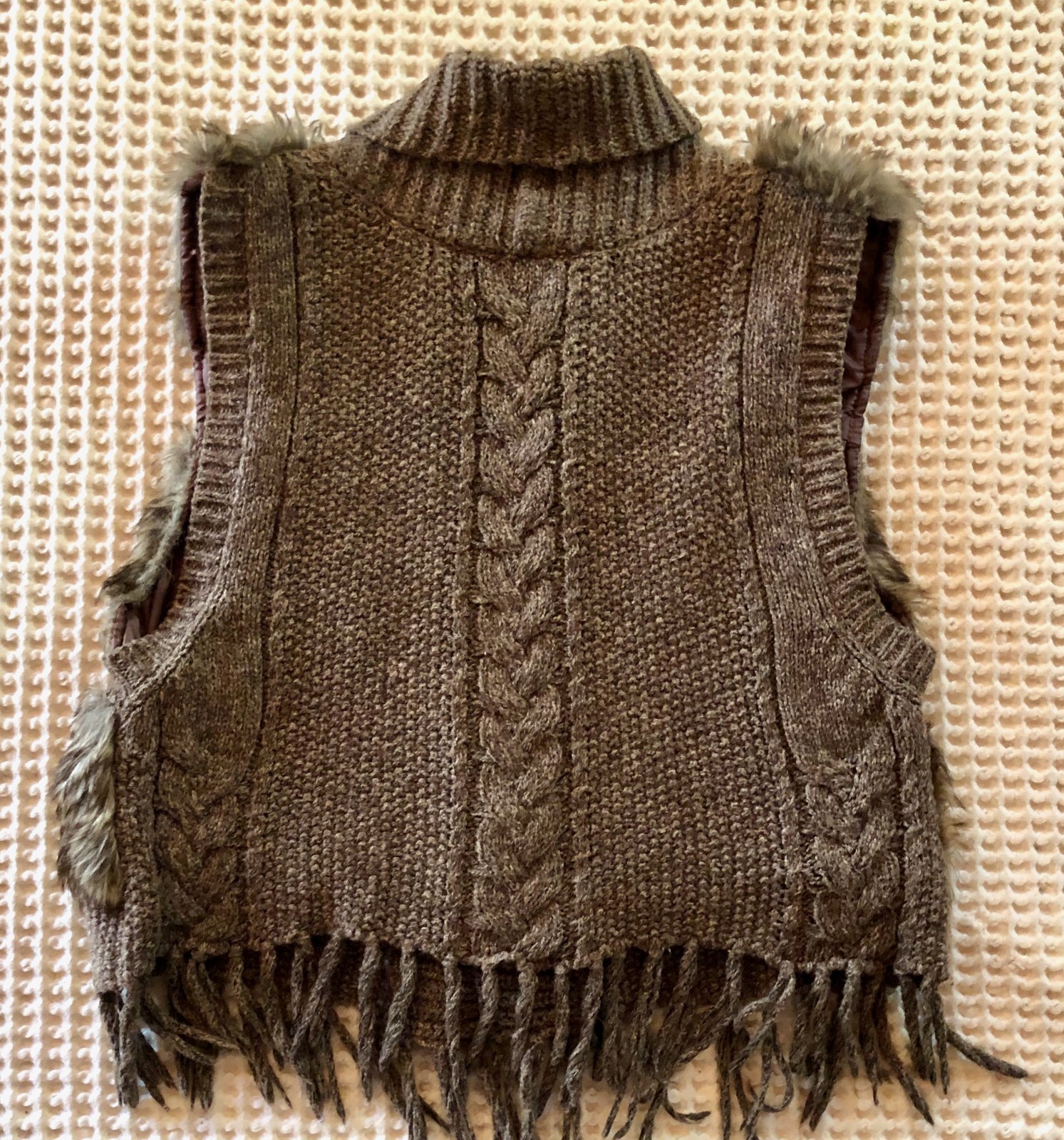 Woman’s Wool/Mohair Fur Vest Size L by American Rag Cie