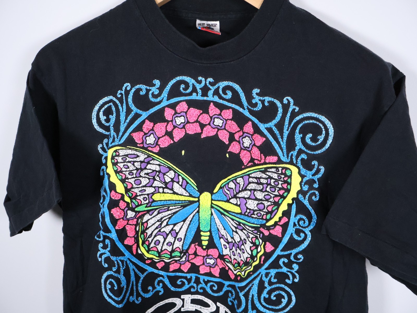 90s Cropped Butterfly T-Shirt Women’s One Size / Large Single Stitch VTG