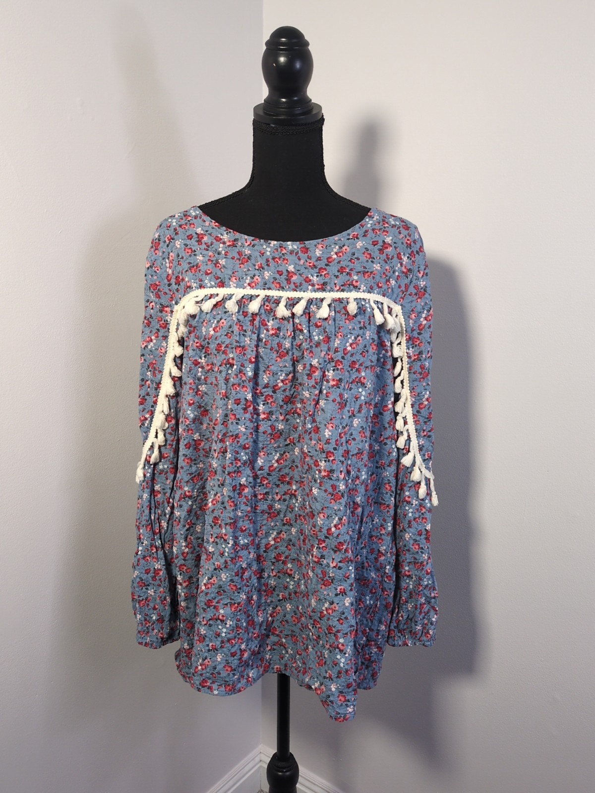 Tassels N’ Lace Blue Floral Tassel Trim Long Sleeve Blouse, Women’s Large