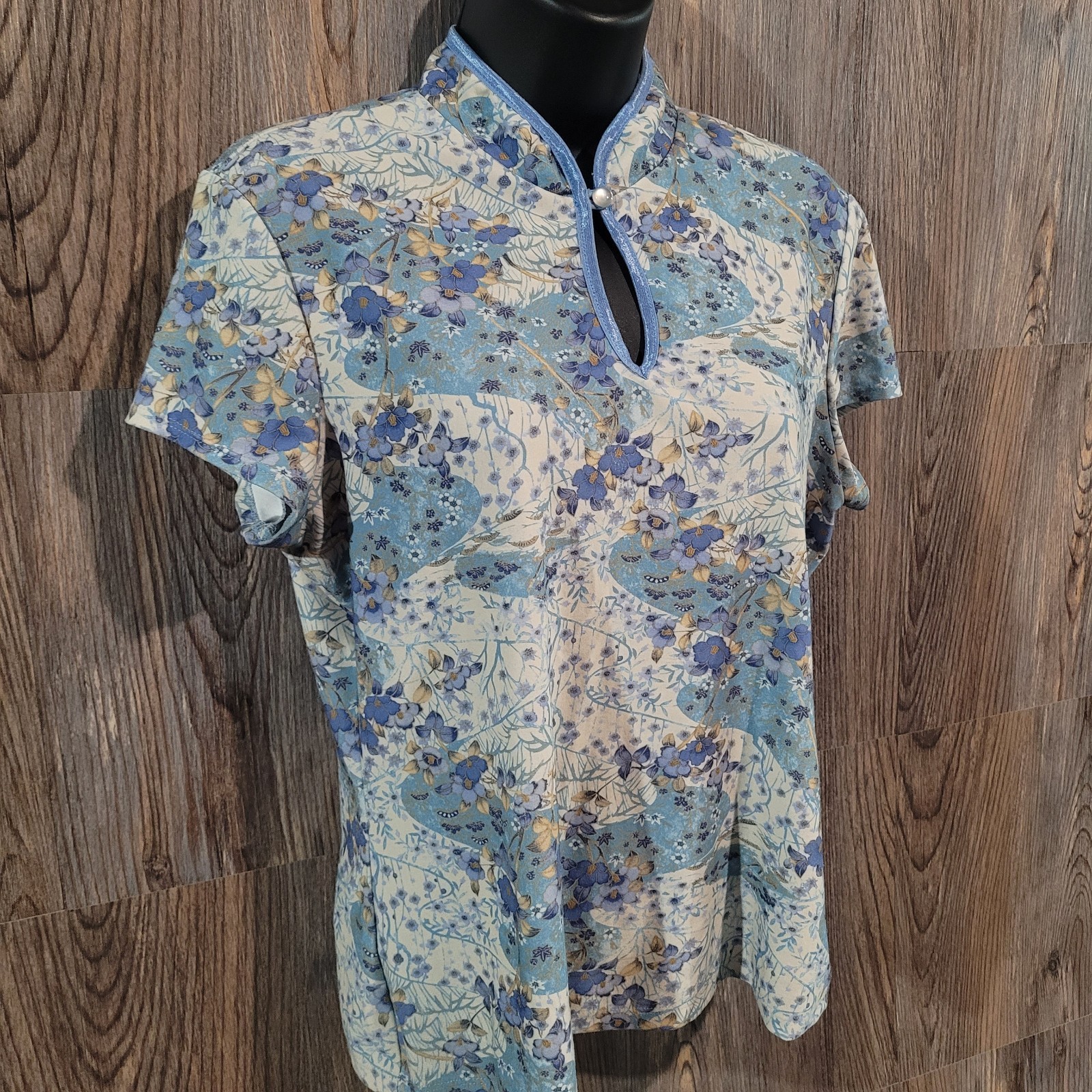 Xhilaration Y2K Asian Floral Blouse Size L Blue SS Mandarin Collar Made in USA