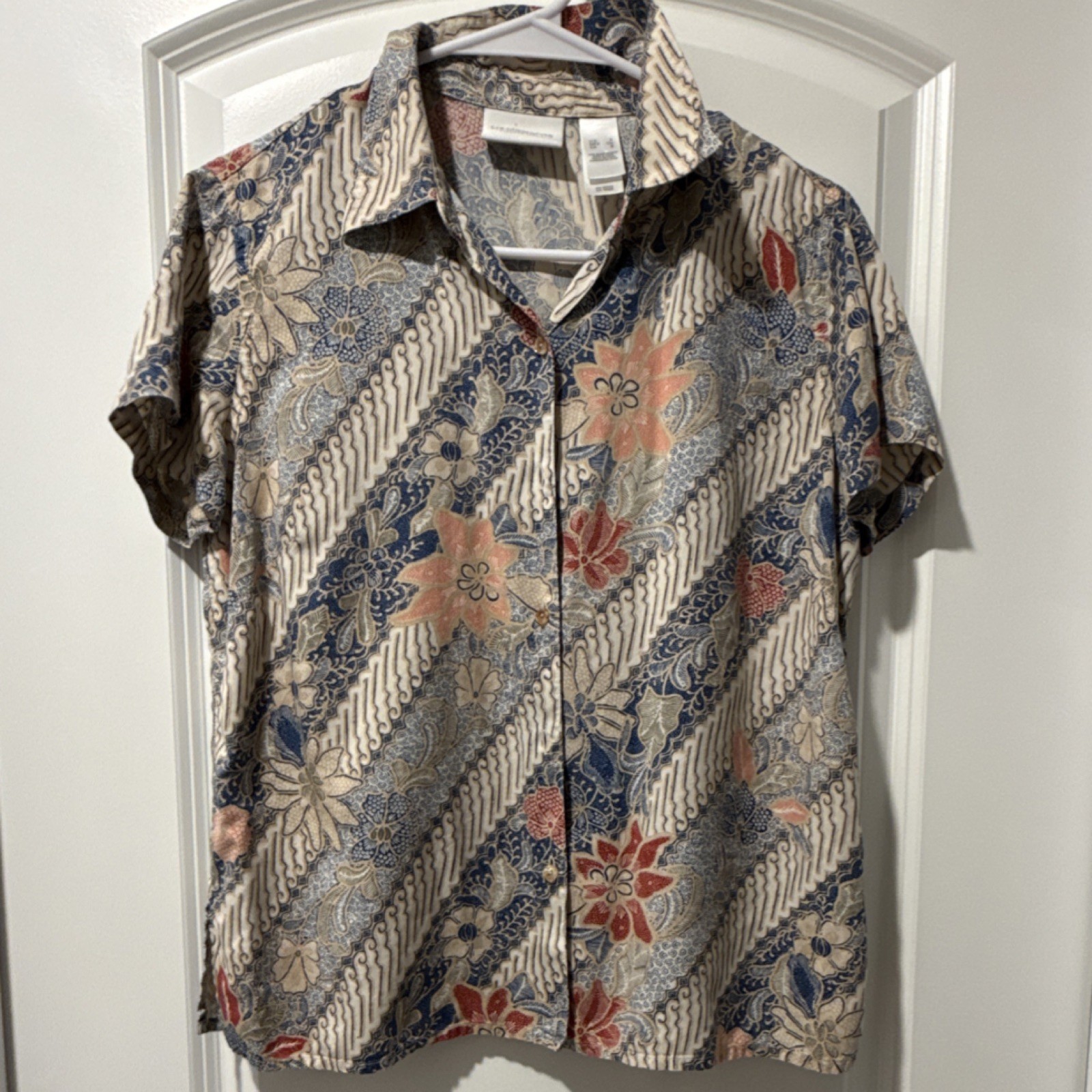 Vintage pure silk Liz Claiborne Floral Button-Up Blouse S Lightweight Side Slit