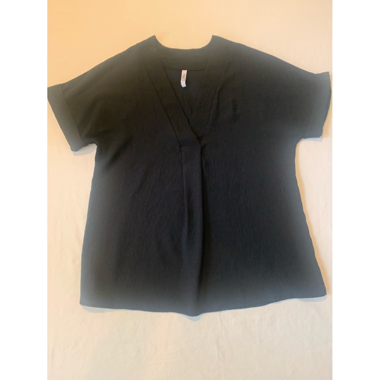 2 Hearts Womens Blouse Top Bundle (2) GUC M/L Black and Red Rayon Poly