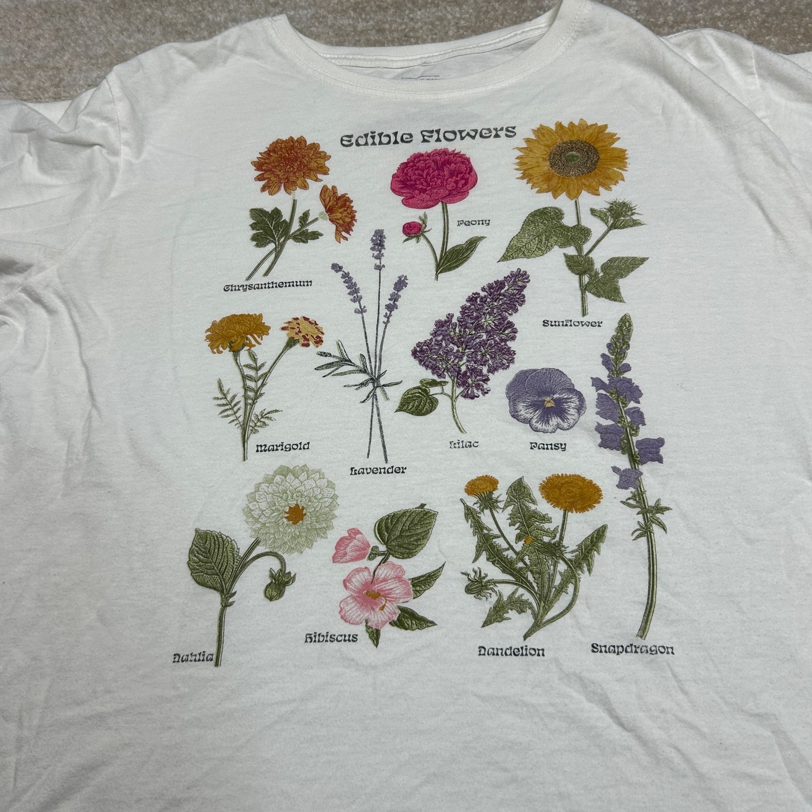 Mighty Fine T-Shirt Womens XL White Edible Flowers Graphic Short Sleeve Tee