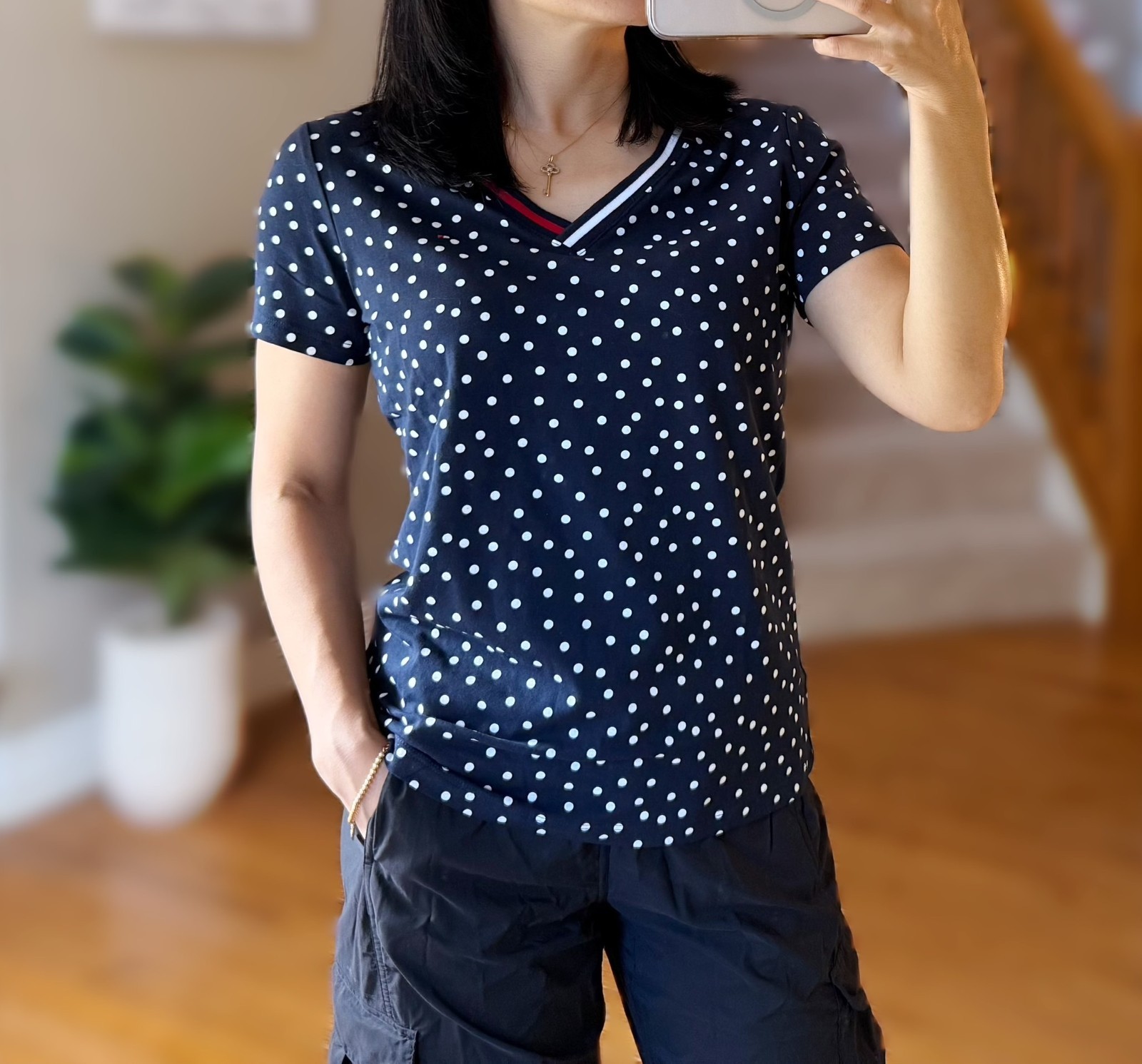 Tommy Hilfiger Women’s M Navy Polka Dot V-Neck T-Shirt Cotton Blend