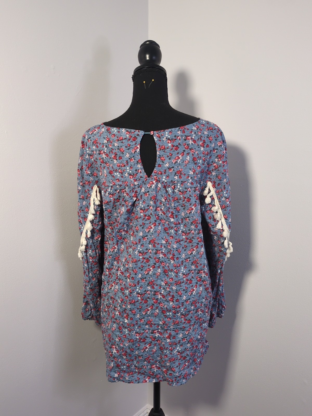 Tassels N’ Lace Blue Floral Tassel Trim Long Sleeve Blouse, Women’s Large