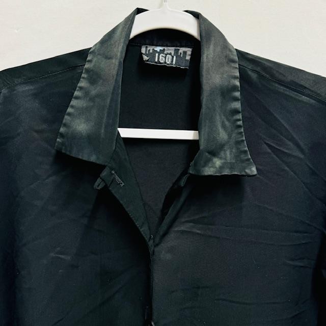 1601 2X black satiny collared embellished front pockets button down top