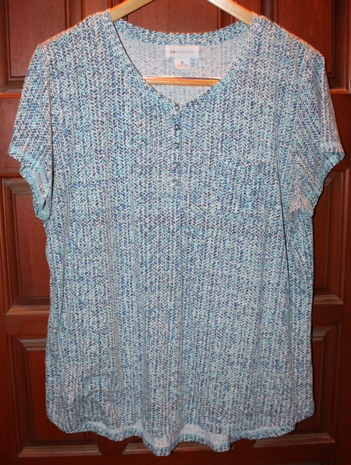 Size XL Liz Claiborne Women’s Blue White Blouse Short Sleeve Pocket Lightweight