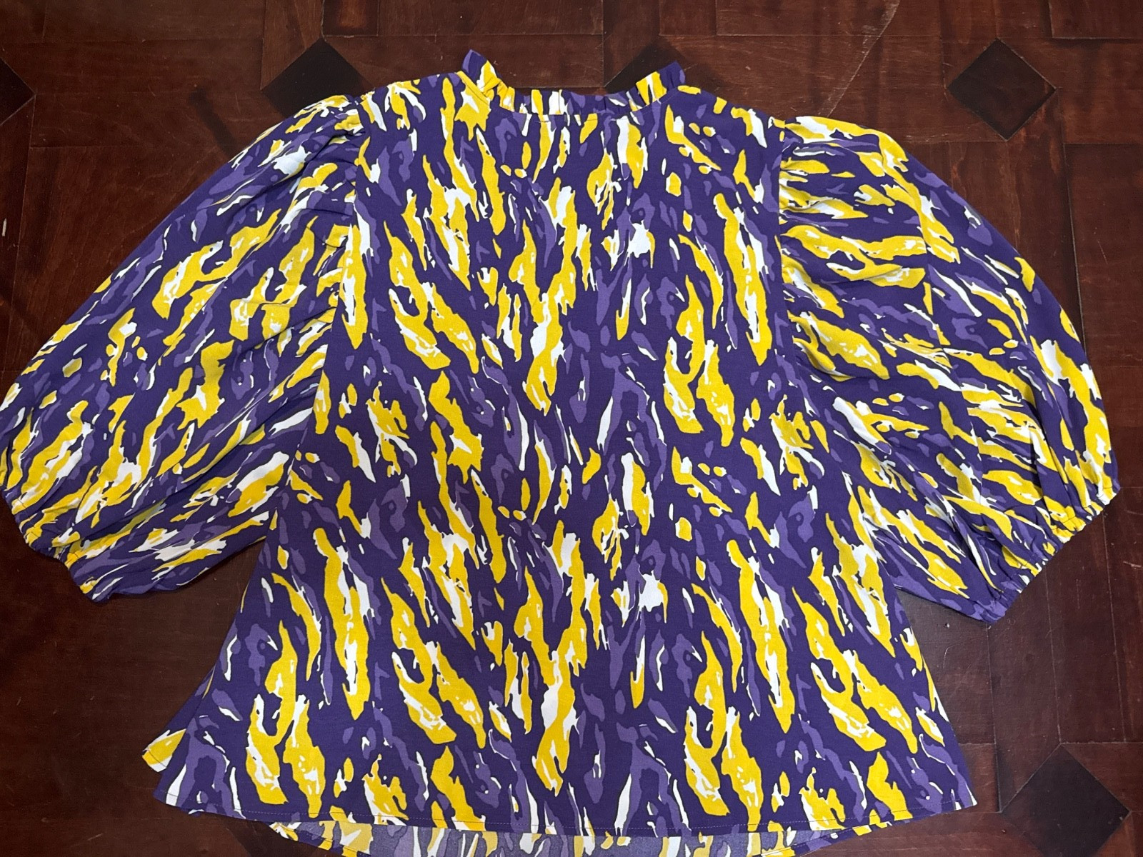 Michelle McDowell everly Top Blouse LSU Tiger Tail purple gold LARGE 3/4 Sleeves