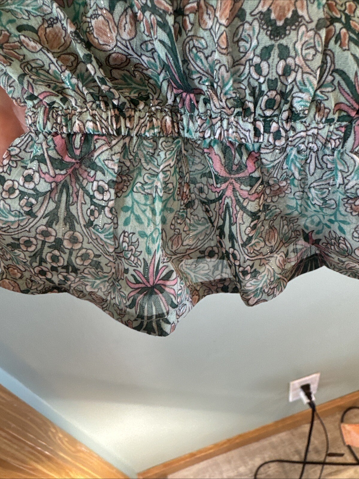 Easal Floral Blouse NWT Size Med