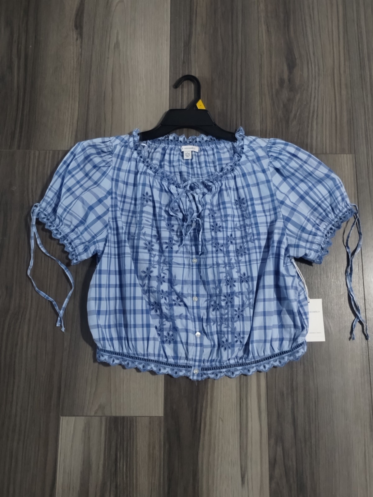 Women’s Free Assembly Crop Top (Large 12-14)