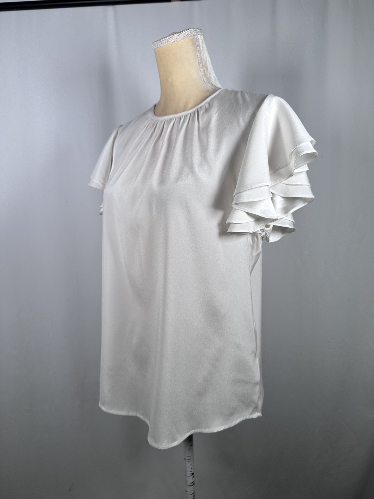 Antonio Melani Women Blouse Shirt Top Medium 100% Silk Short Sleeve Ivory $129