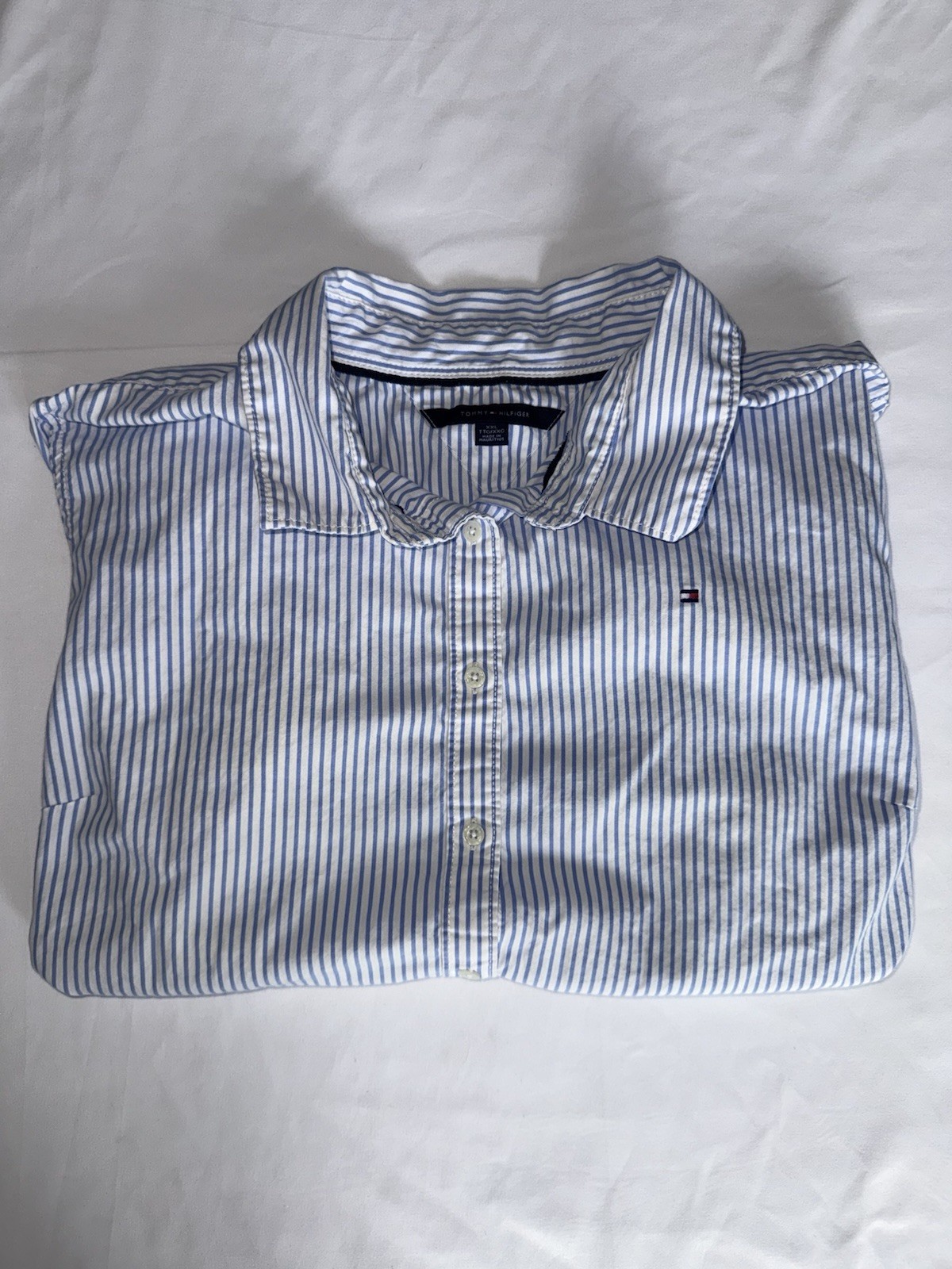 Tommy Hilfiger Women’s XXL Blue White Striped Short Sleeve Button-Up Cotton