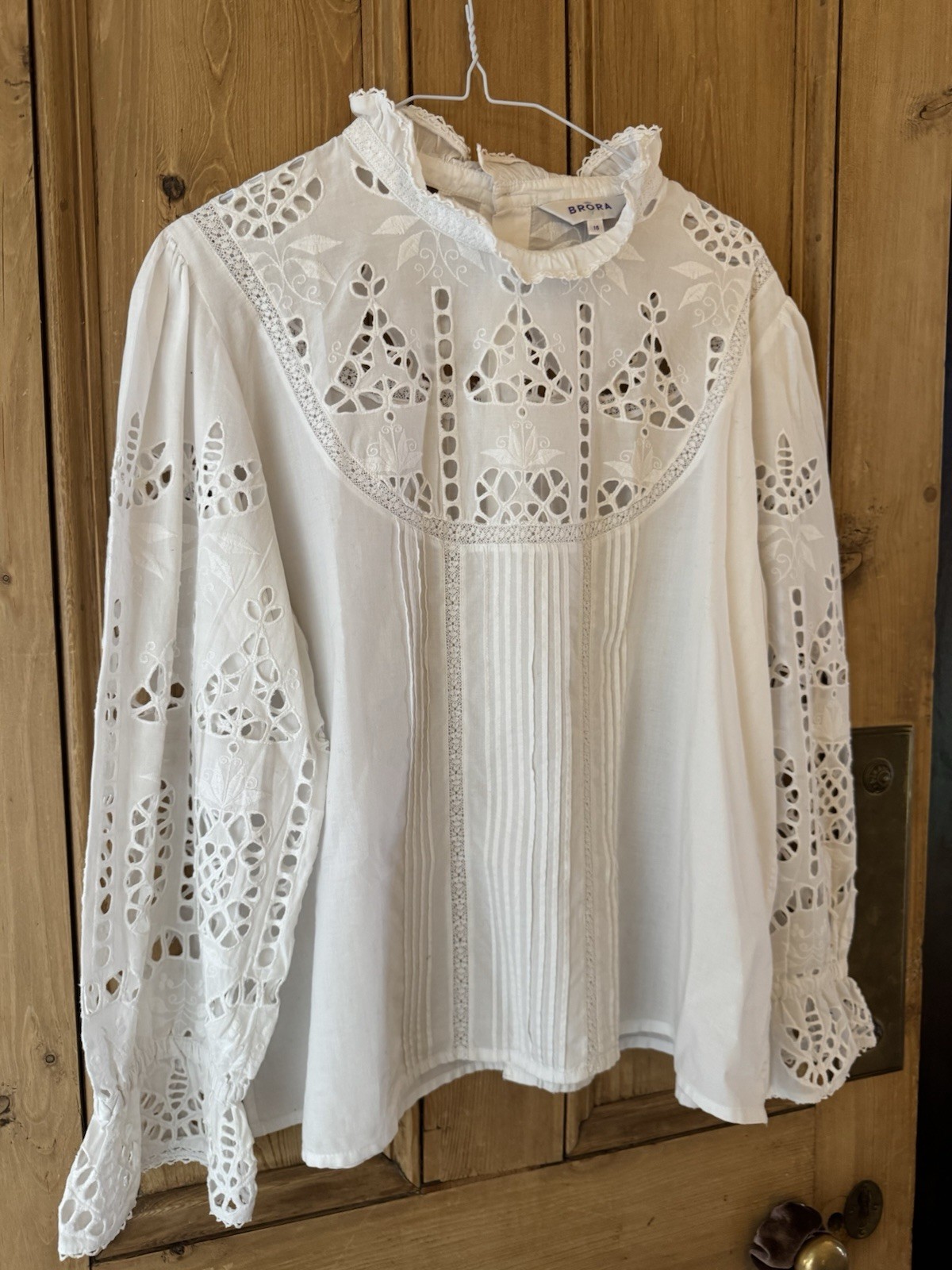 Brora Button Back Blouse- UK 16 -White Cotton Pintuck Pie Crust