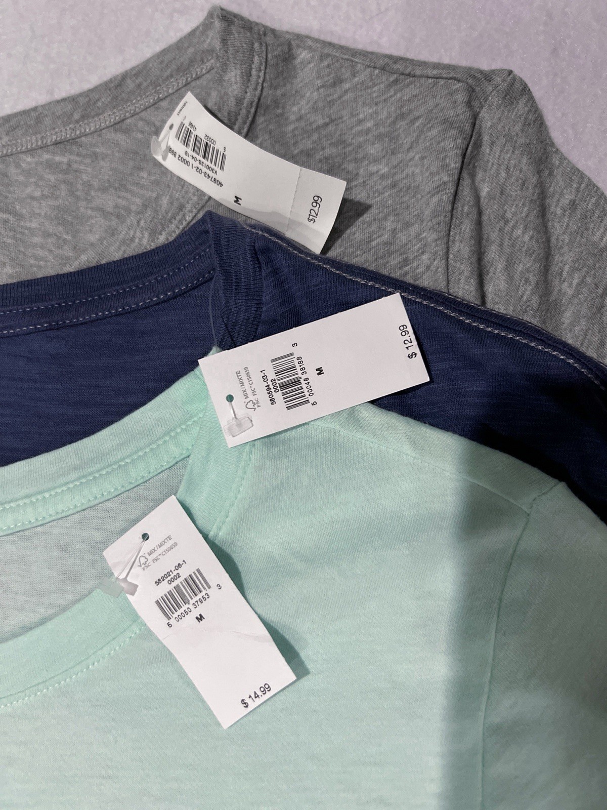 Old Navy Womens T-Shirt Bundle NWT Medium Flamingo Pocket Aqua Gray Blue Tees