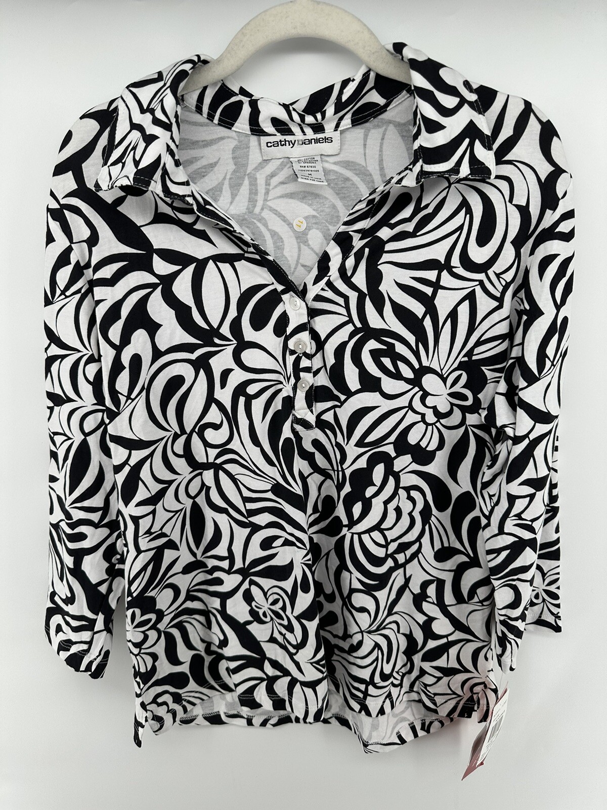 Cathy Daniels Blouse Women’s M 3/4 Tab Sleeve Floral Half Button Up