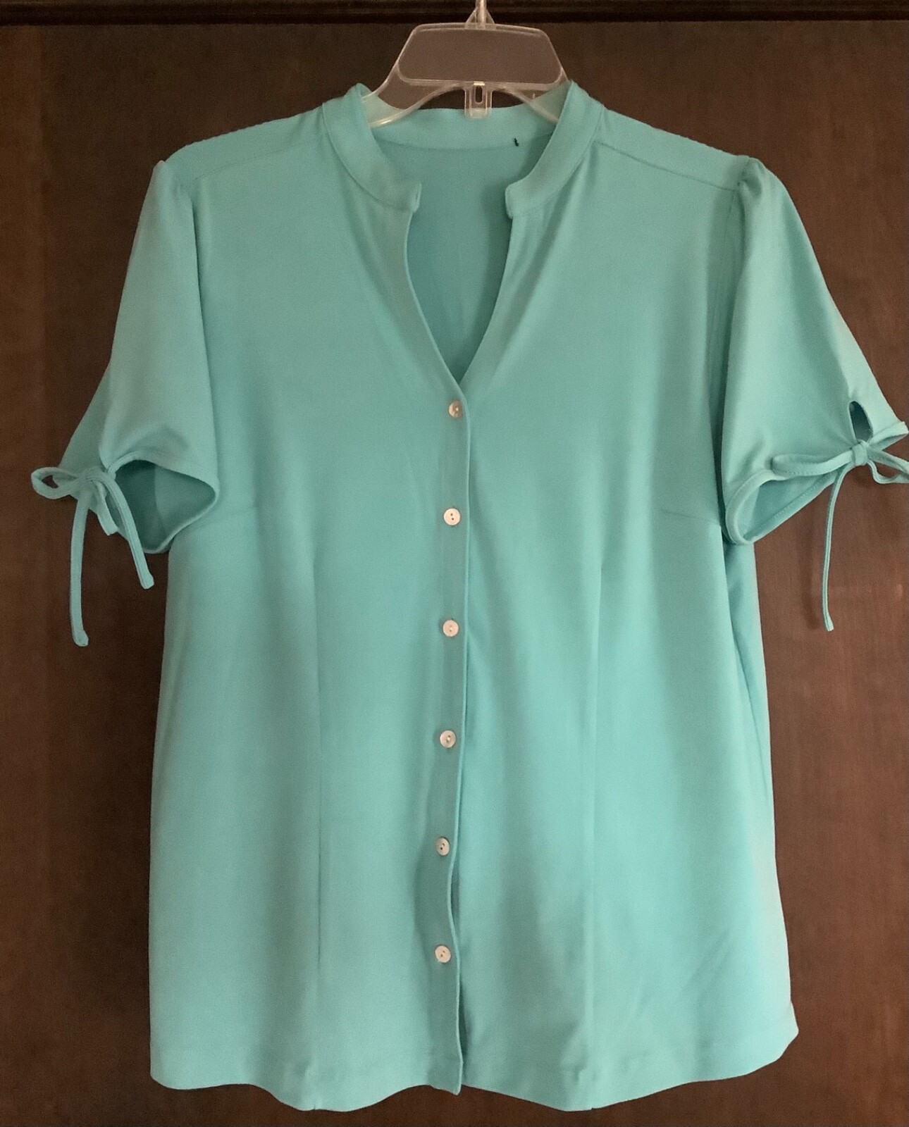 Dialogue Robin’s Egg Blue Stretch Poly Button Short Sleeve Blouse (Size M)