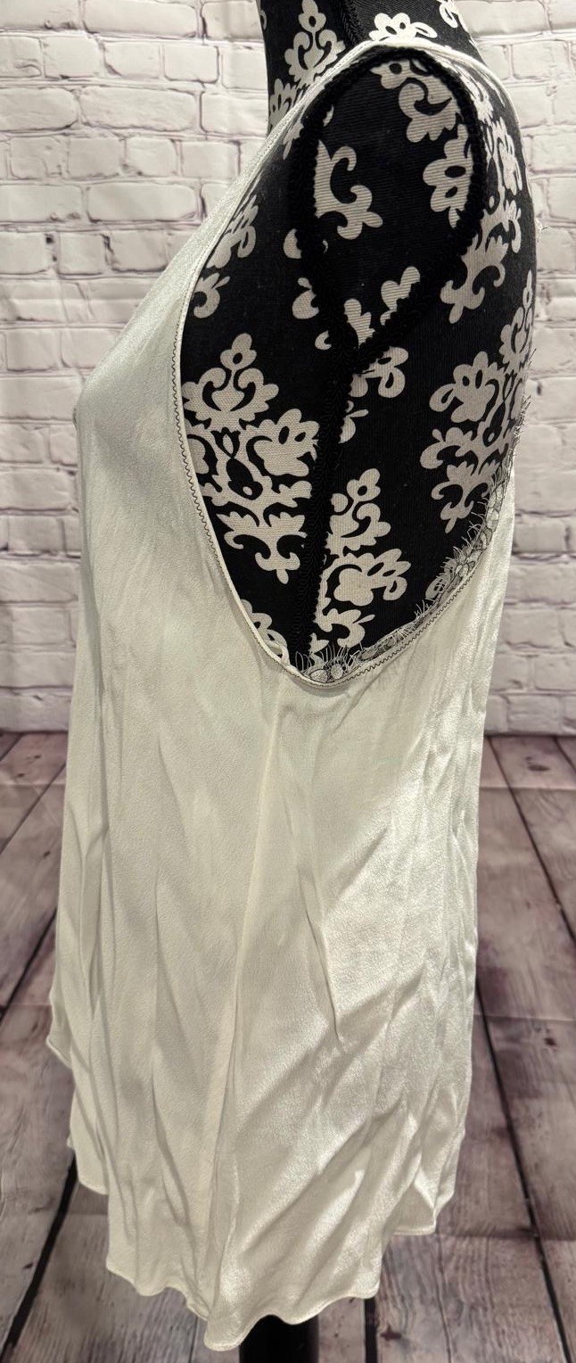 MUSTARD SEED Ivory Chiffon Eyelashed Floral Laced Black Trimmed Racerback Tank L