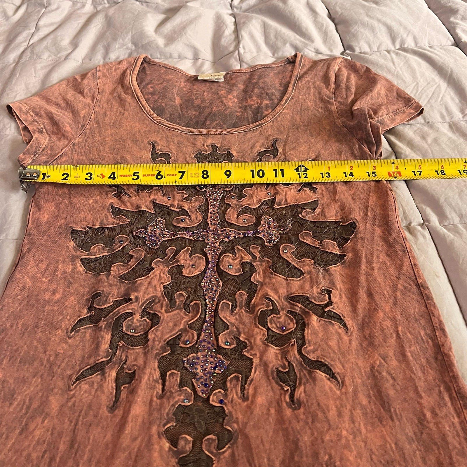 Daytrip VTG Mineral Wash Gothic Cross Graphic t-shirt Embellished Mesh Sz M