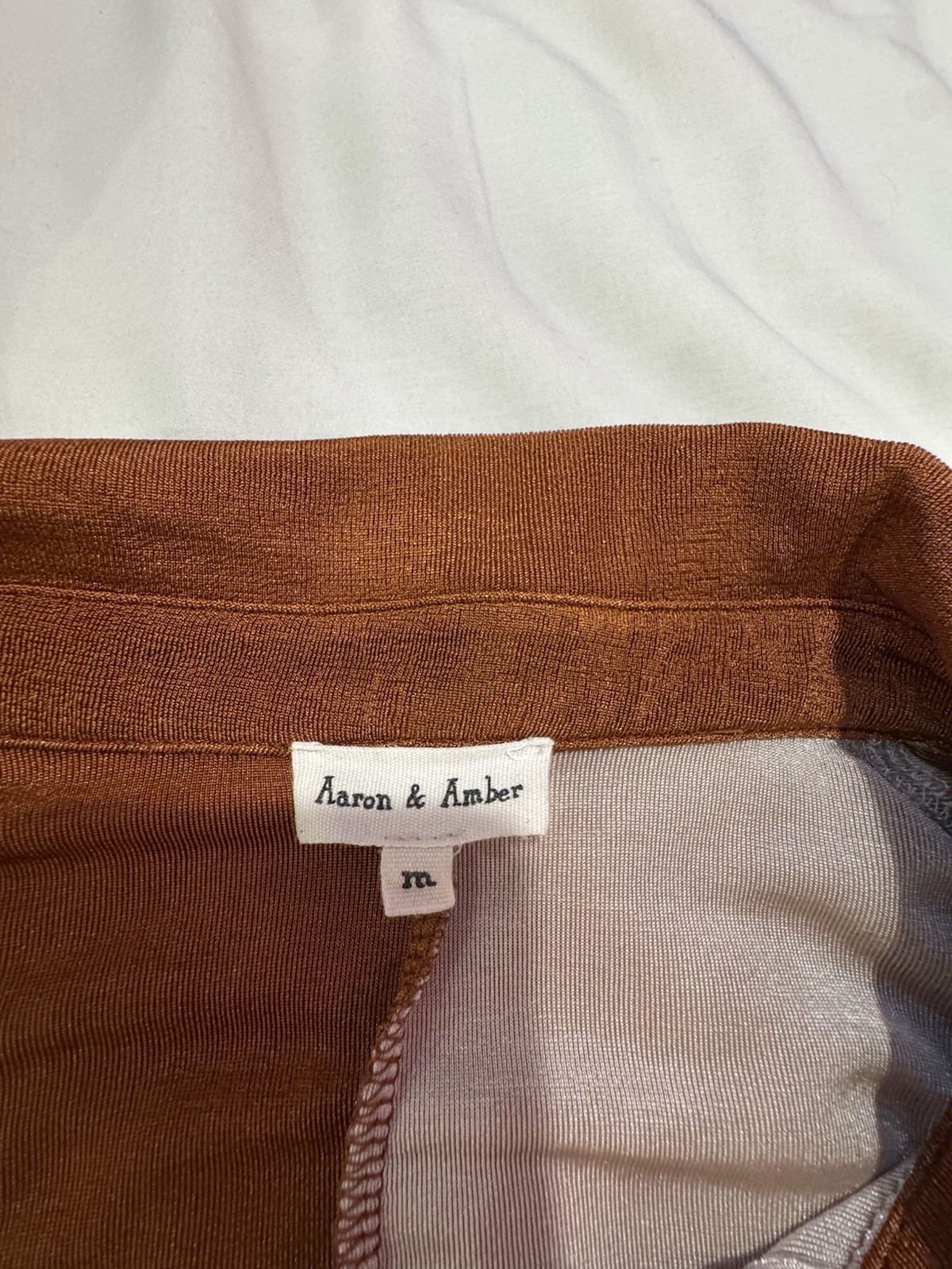 Aaron & Amber Women’s Colorblock Ruched Collared Button-Up Brown Beige Blouse M
