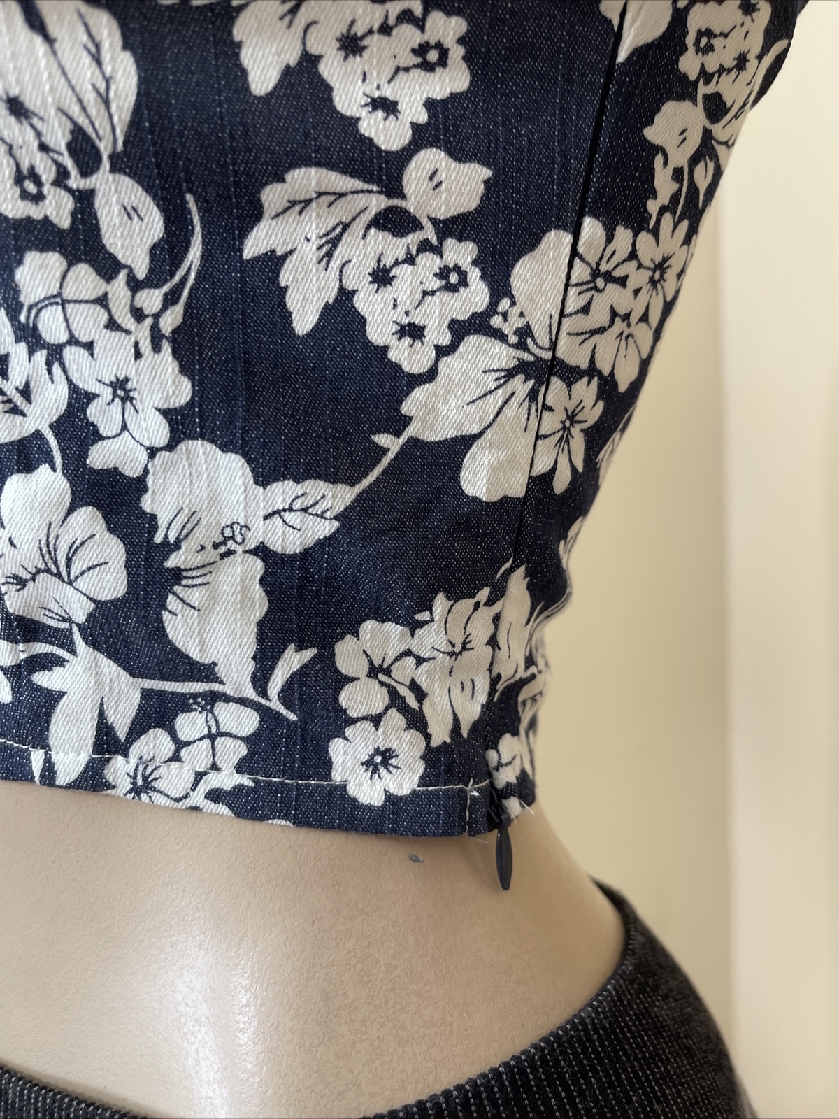 Women’s Blue Floral Denim Casual Summer Short Pleated Zipper Size M Blouse Top
