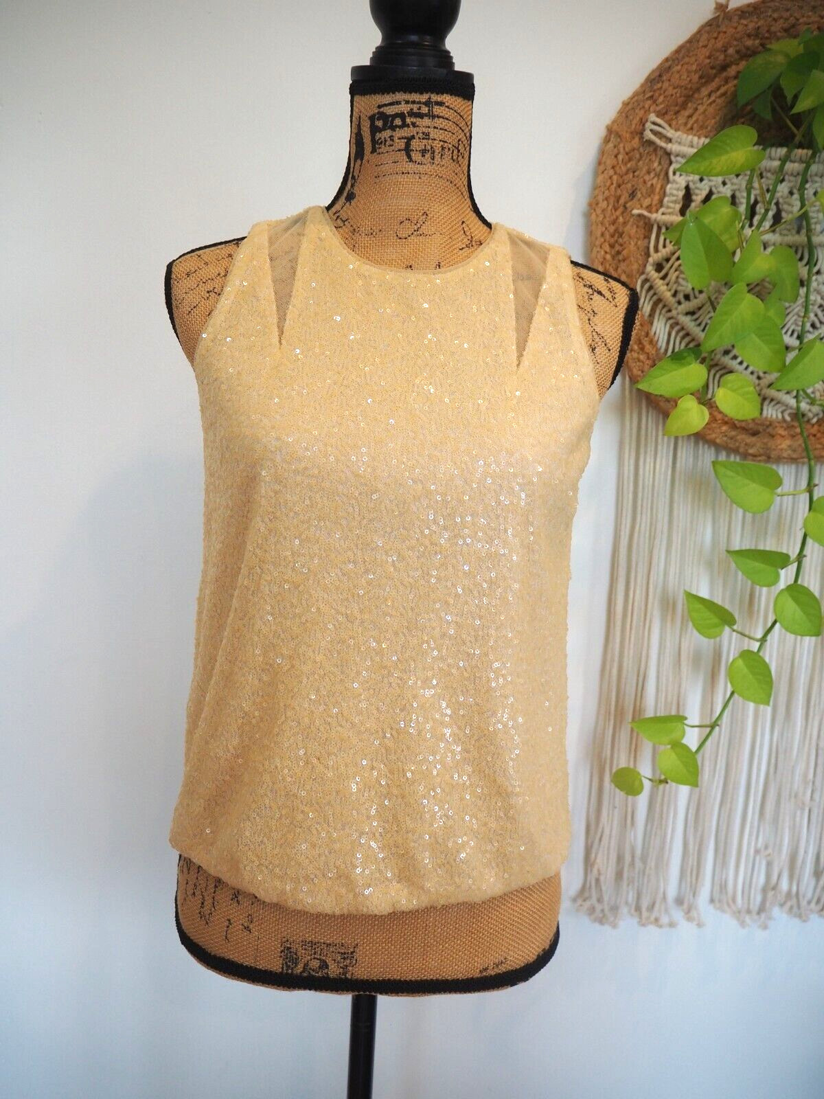 Butter Yellow Sleeveless Sequined Special Occasion Party Cocktail Blouse Sz XS