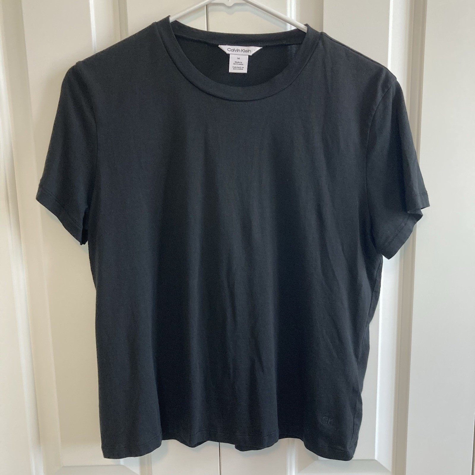 Calvin Klein Women’s Black Tshirt Medium T-Shirt Tee Shirt Sri Lanka