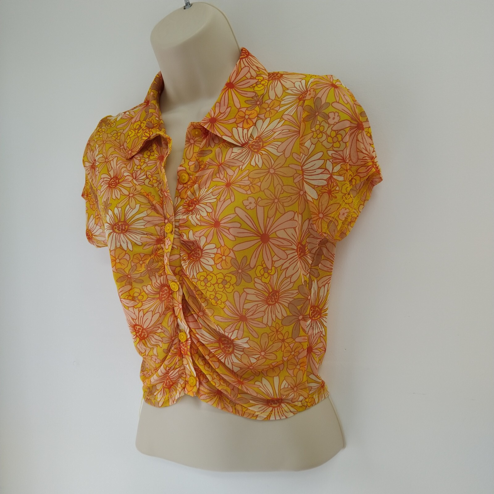 Heart Hips Crop Top Womens Large Yellow Red Short Sleeve Casual Preppy Summer