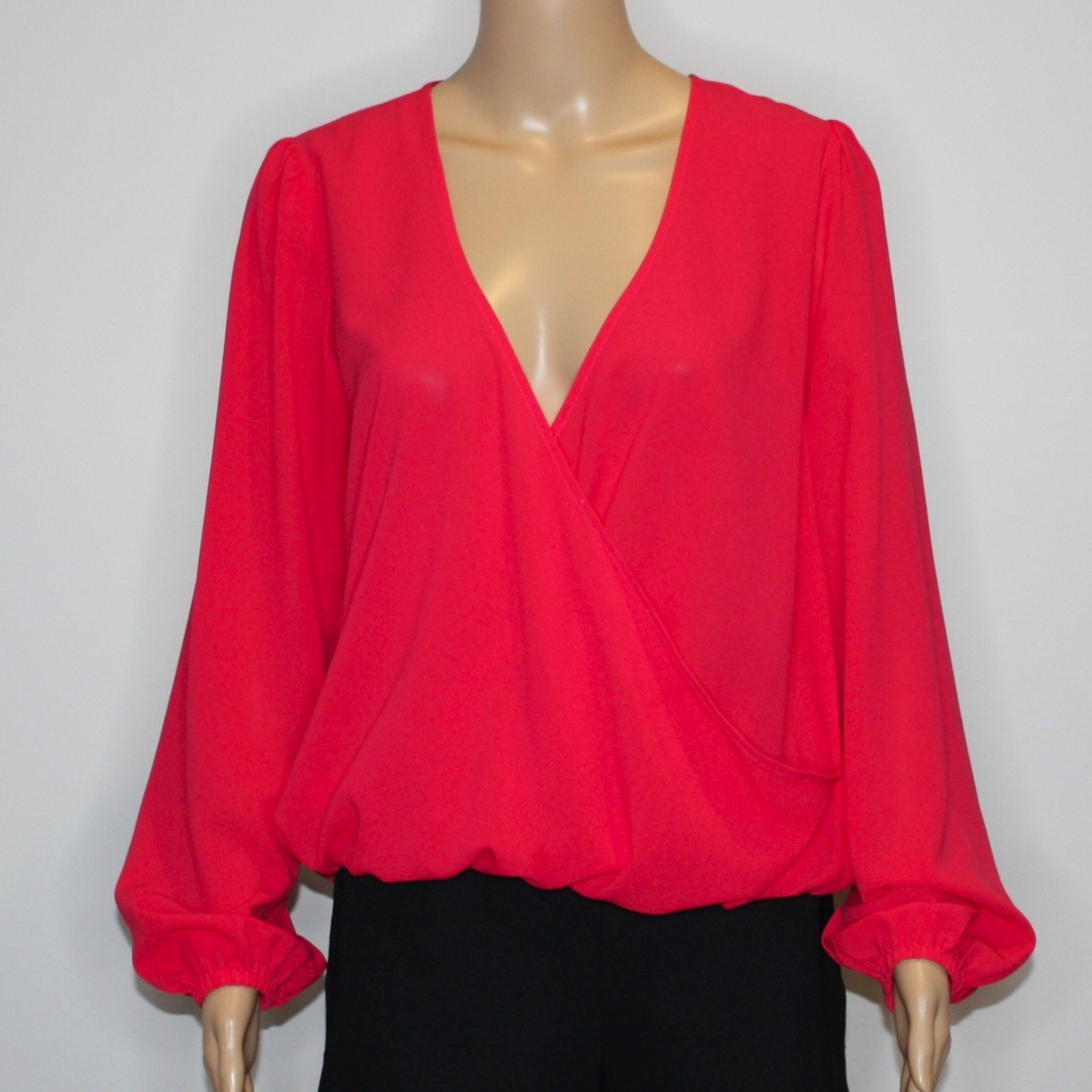 Lovers + Friends Women’s Lovely Top Size in Rose Red and size Large NWOT $123