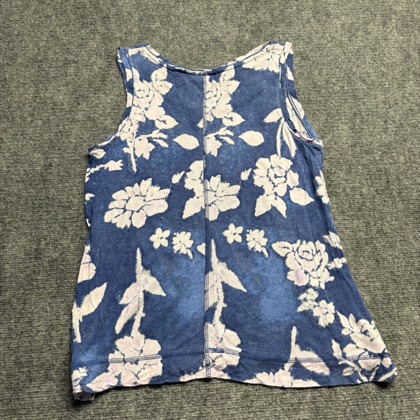 Simply Vera Wang Medium Made In Vietnam Purple and Blue Tank Top 0308
