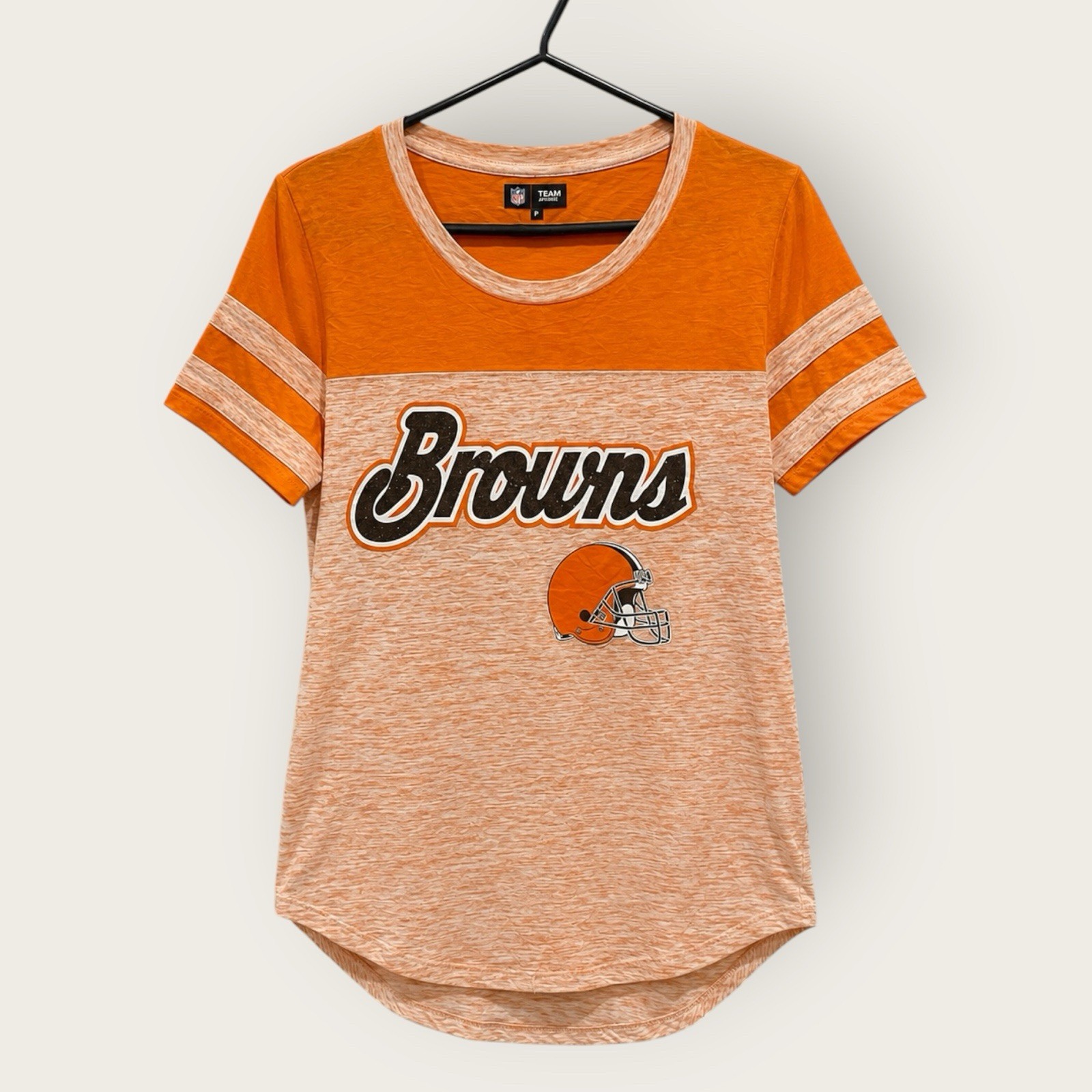 NFL Team Apparel Cleveland Browns Women’s Medium Orange Graphic T-shirt Football