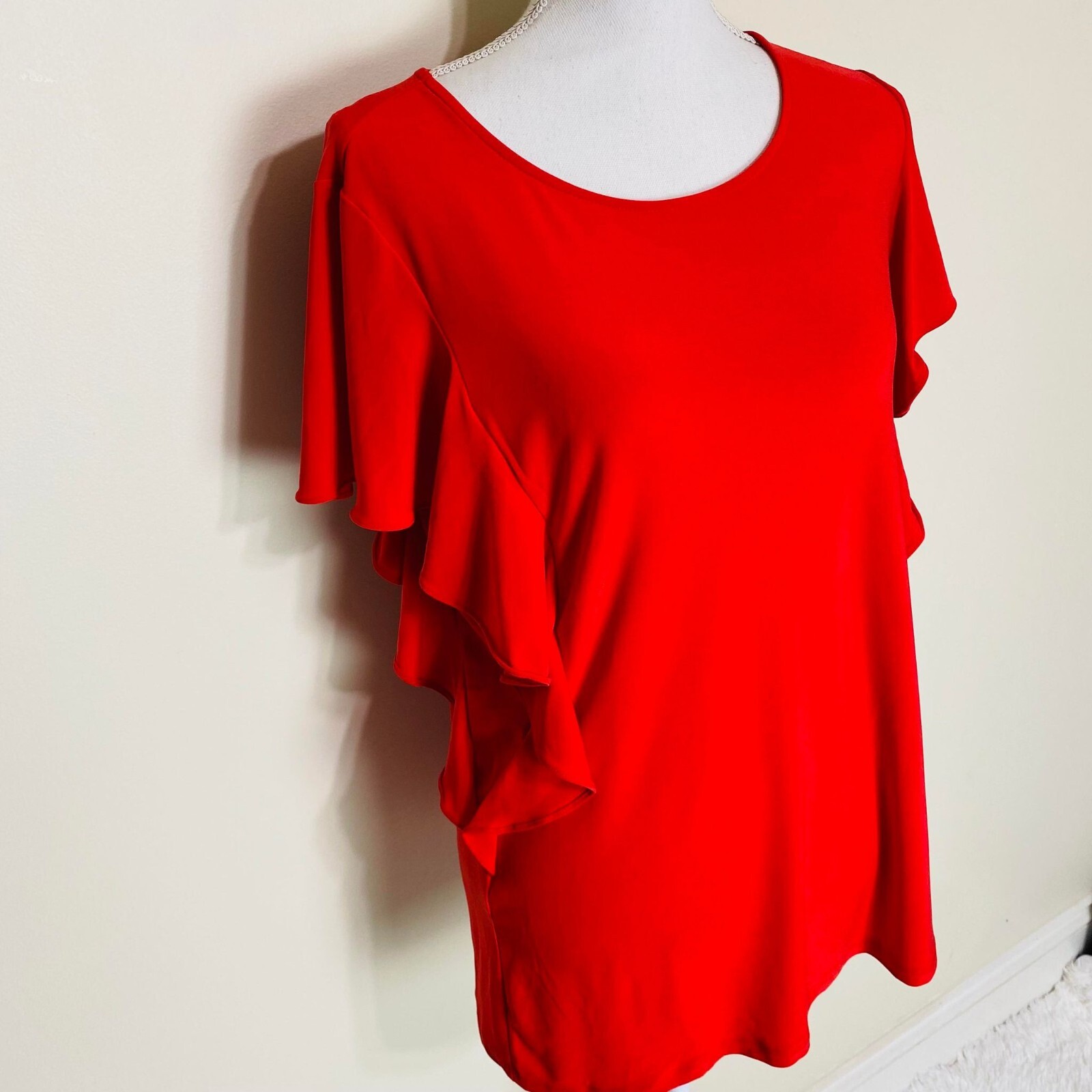 Nina Leonard Miracle Matte Jersey Ruffle-Sleeve Top, Size Medium NEW w/ Tag,Red