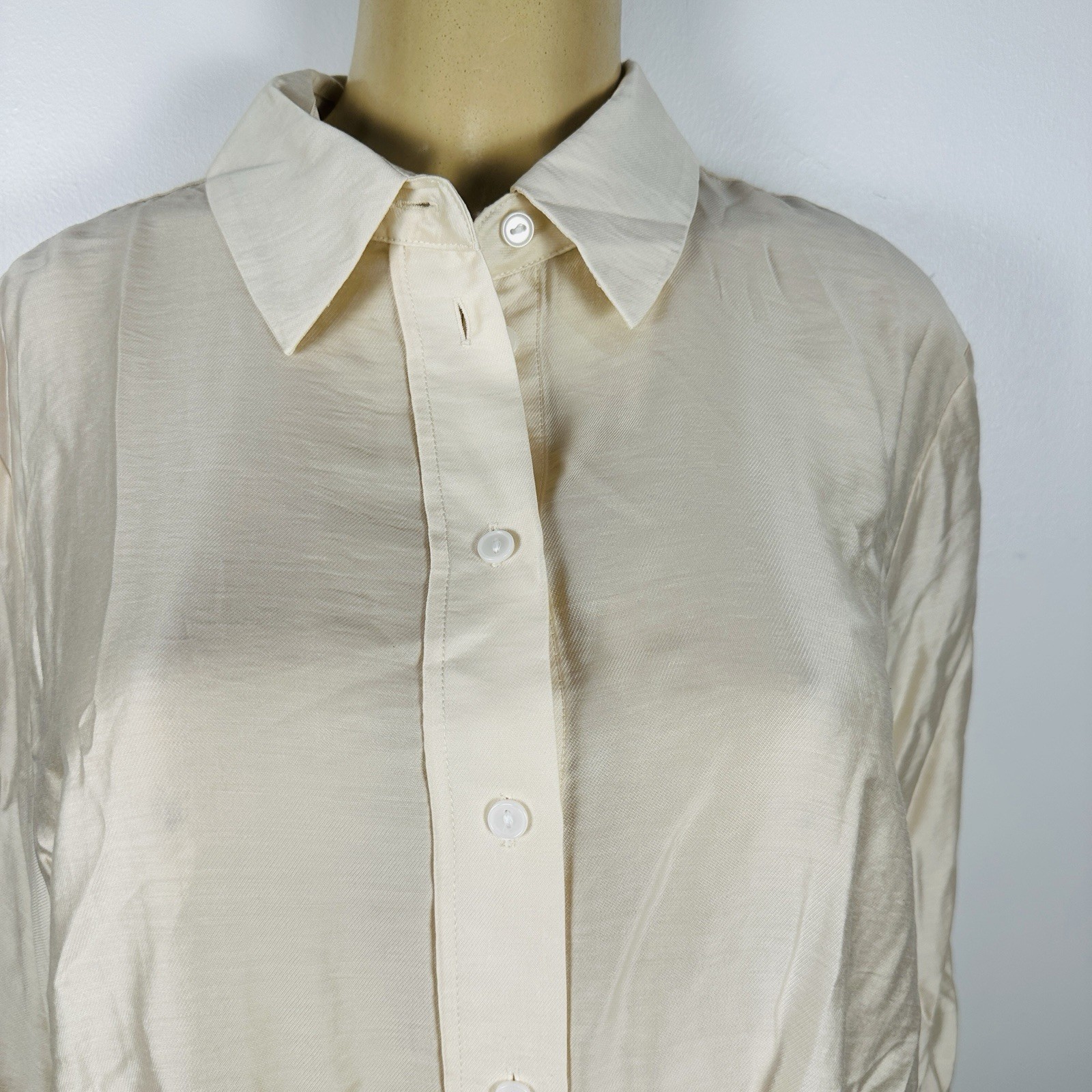 H&M Ivory Button Front Blouse Sz M Long Sleeves Top Shirt