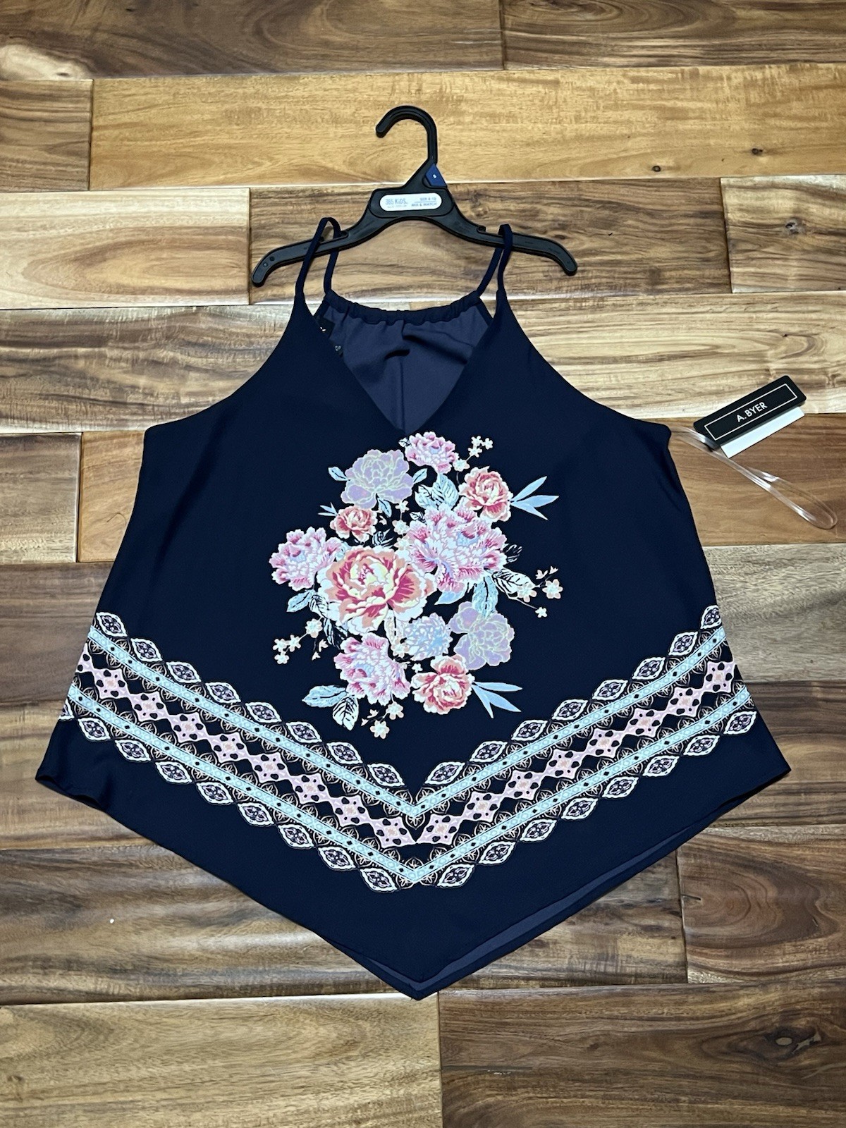 A. Byer Multicolor V Hemline Tank Top Blue Floral Large