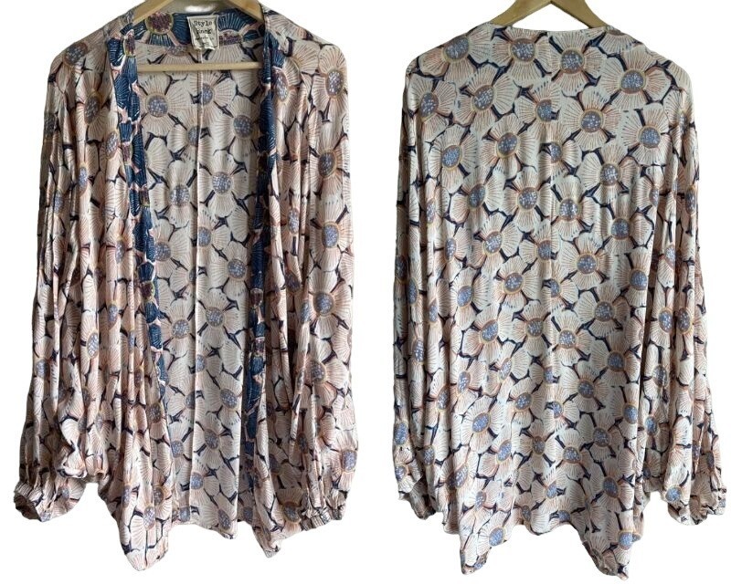 Style Rack Size Small Floral Batwing Dolman Sleeve Kimono Wrap 100% Rayon