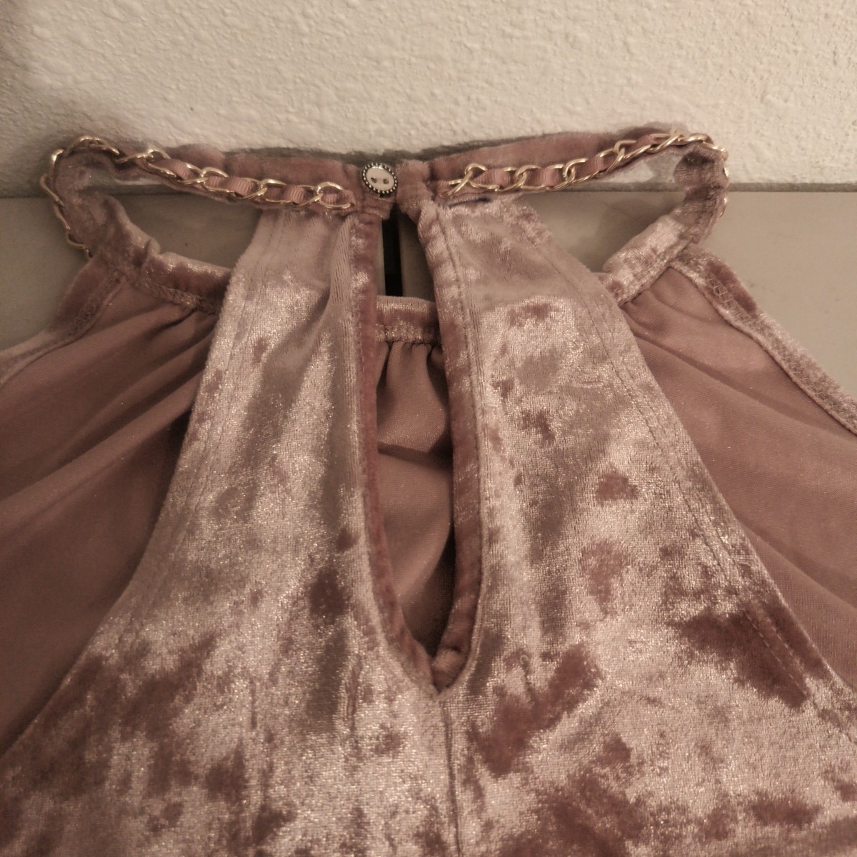 Occasion Tank Blouse Women’s S Shiny Mauve Elegant Pink Golden Chain Neckline