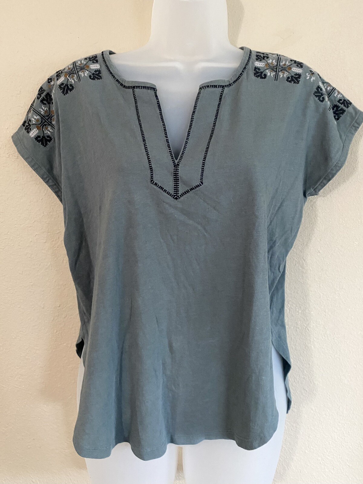 Madewell Embroidered Green Split Neck Tee Boho Cross Stitch Dusty Teal Green S