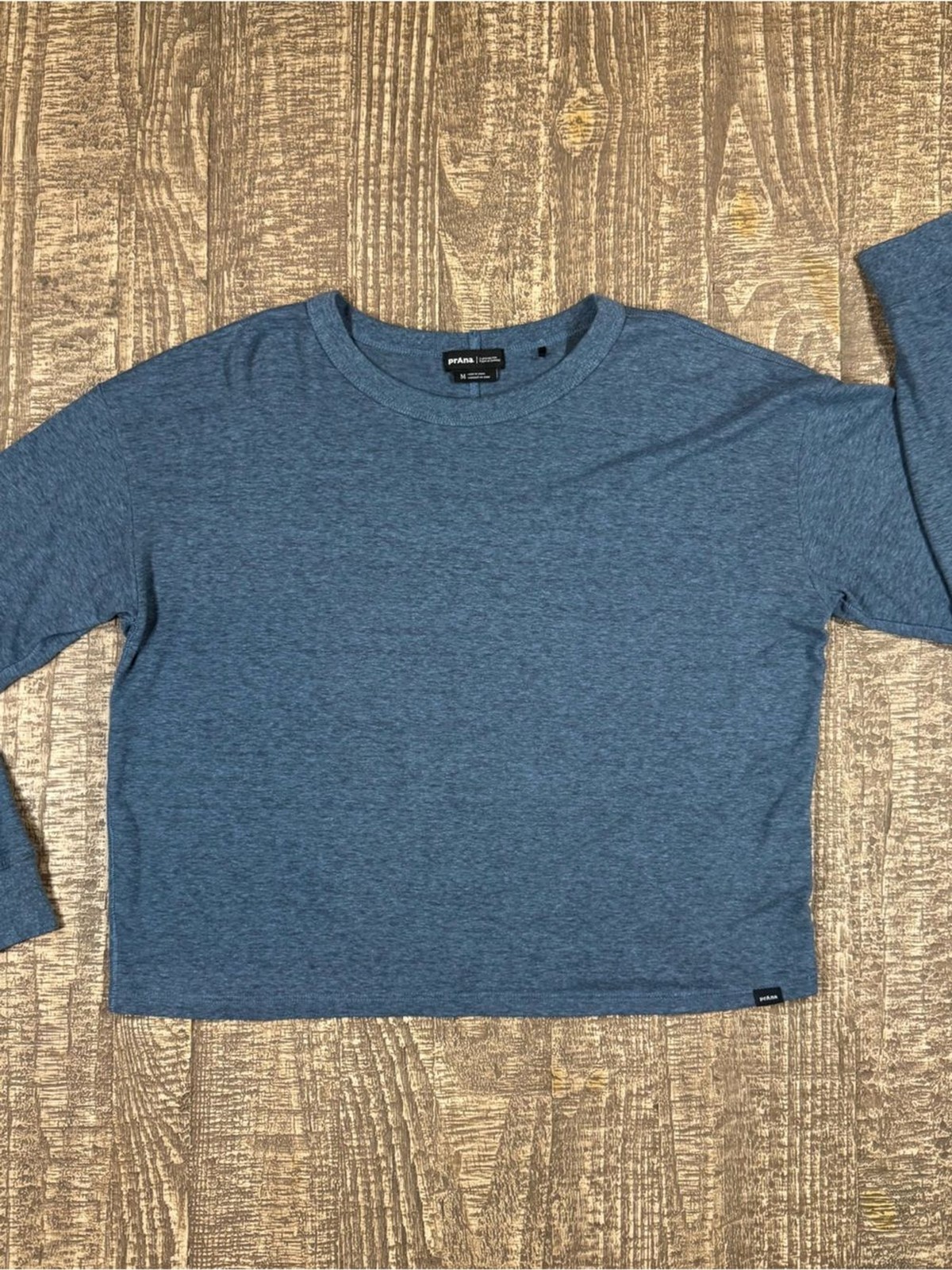 NWOT Prana Heathered Slate Blue Cropped Crew Long Sleeve T-Shirt