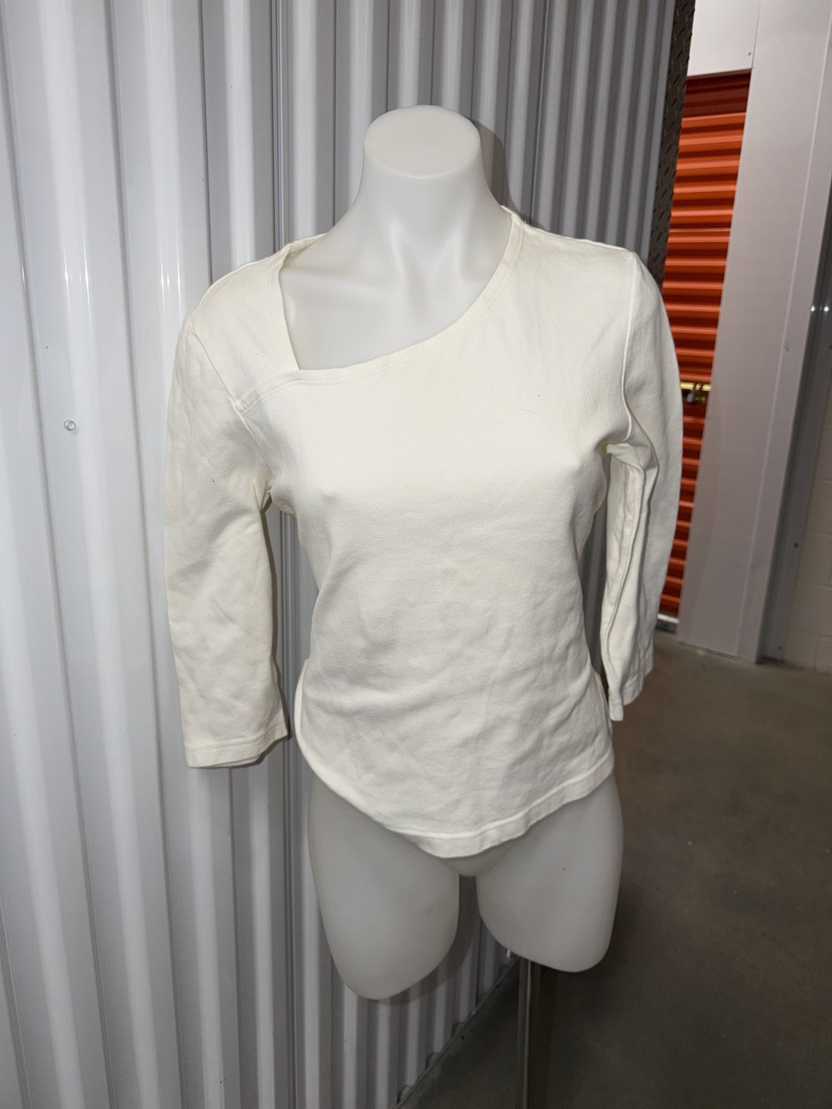 Paradox White Elevated Asymmetrical Top Size XL – 95% Cotton, 5% Spandex