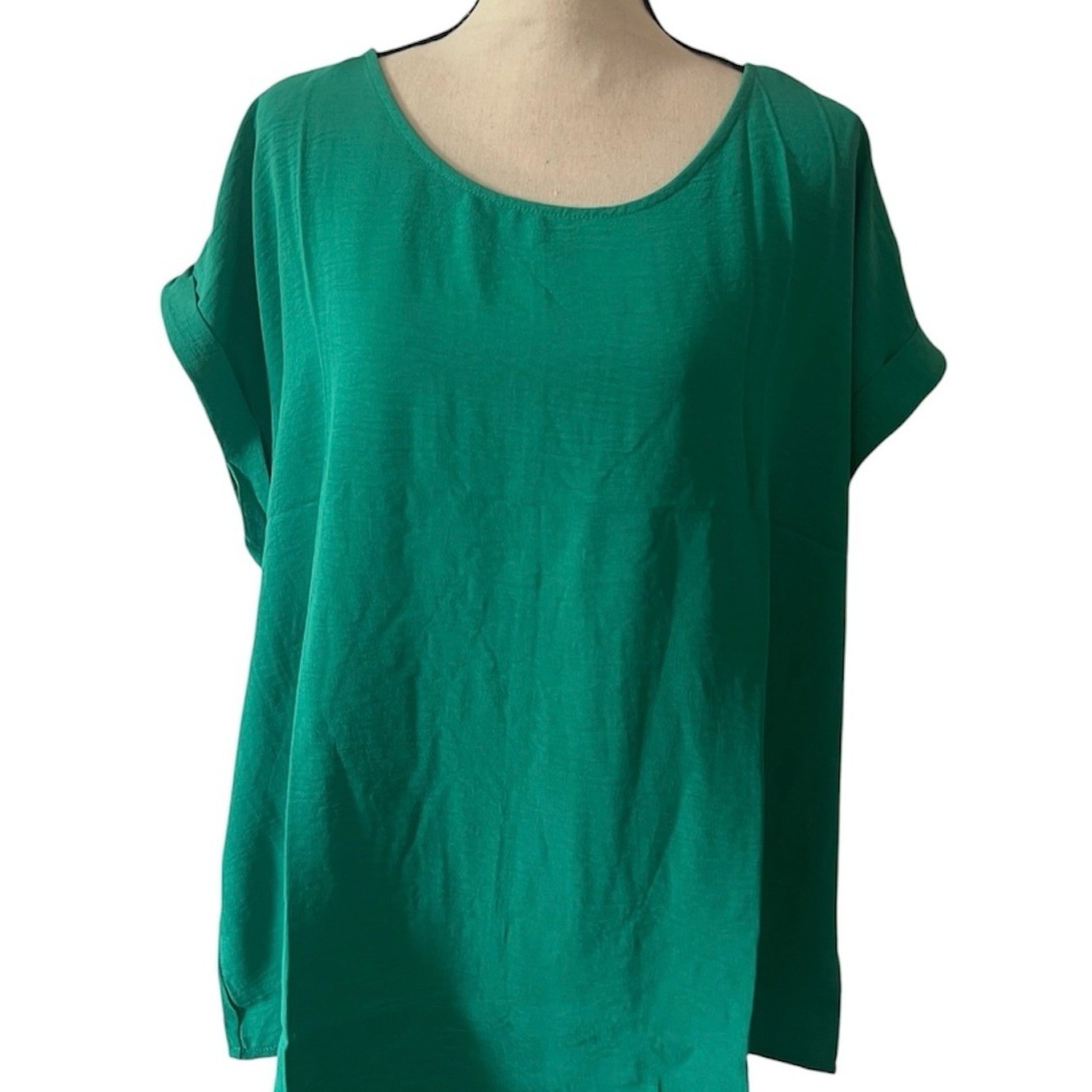 ANDREE BY UNIT Green Scoop Neck Short Sleeve Blouse