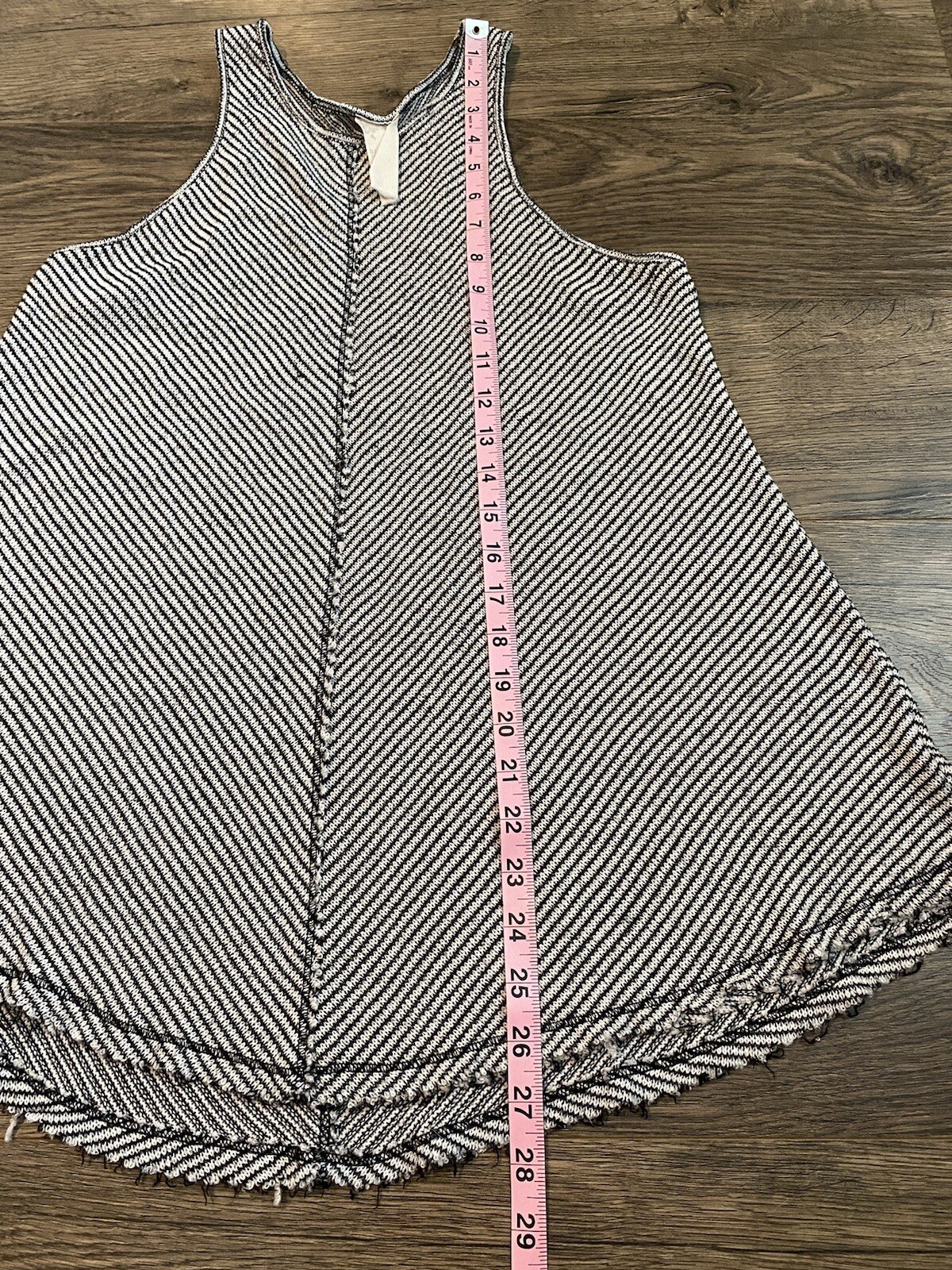 Womens Blu Pepper black and white high neck tank top raw hem size medium