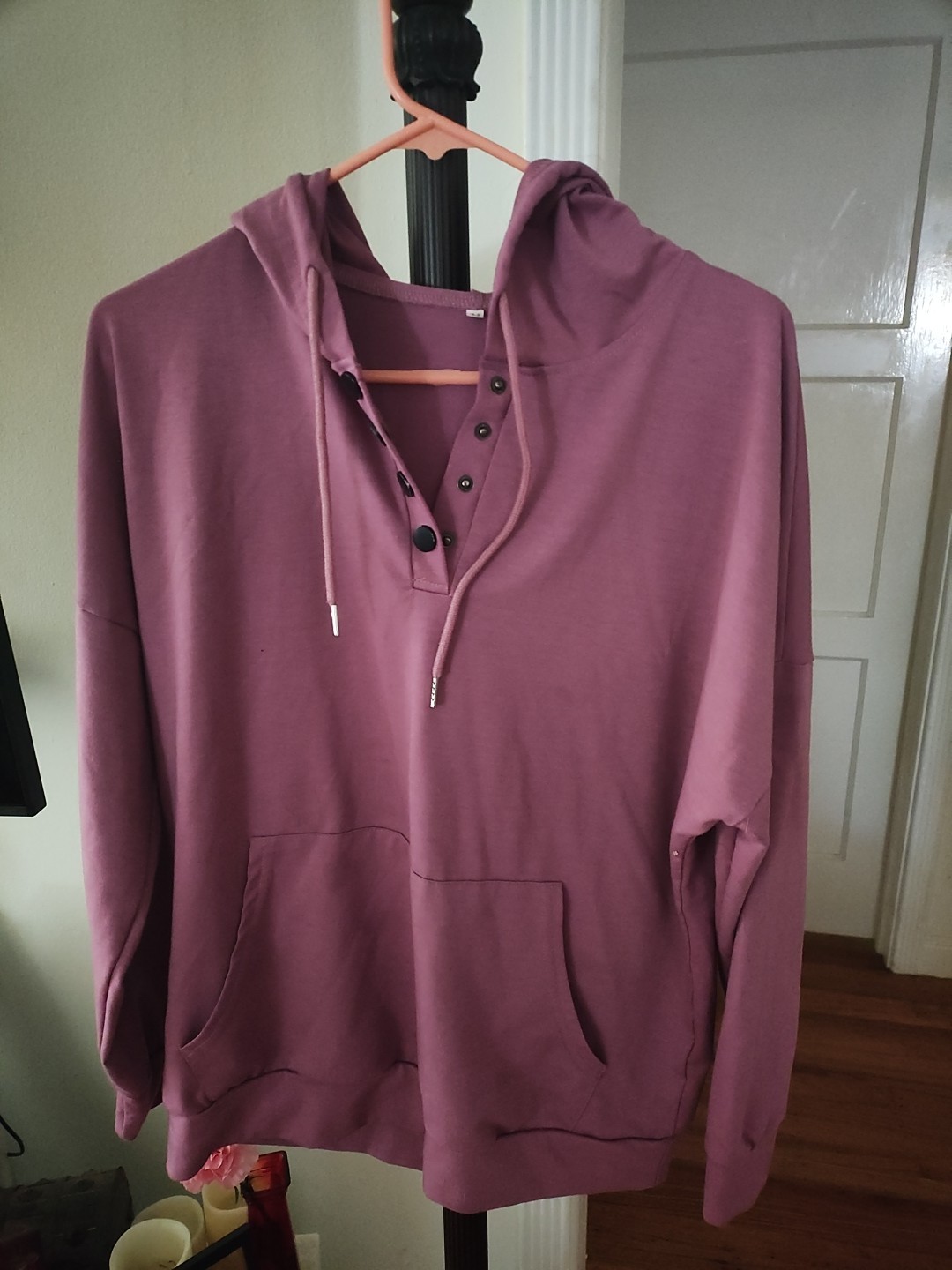 Pull Over With Hood And Front Pockets Medium Button Up