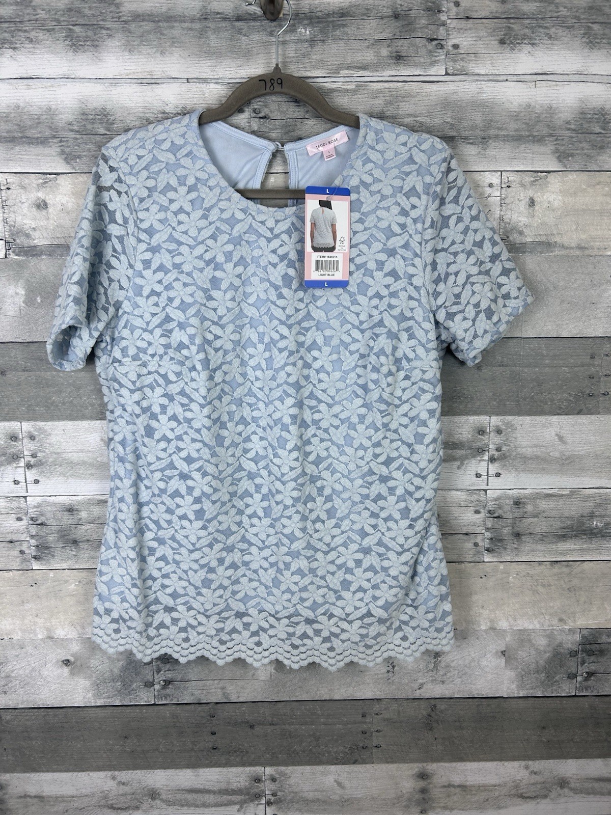 Teddi Rose Women’s Light Blue Floral Lace Overlay Short Sleeve Blouse L