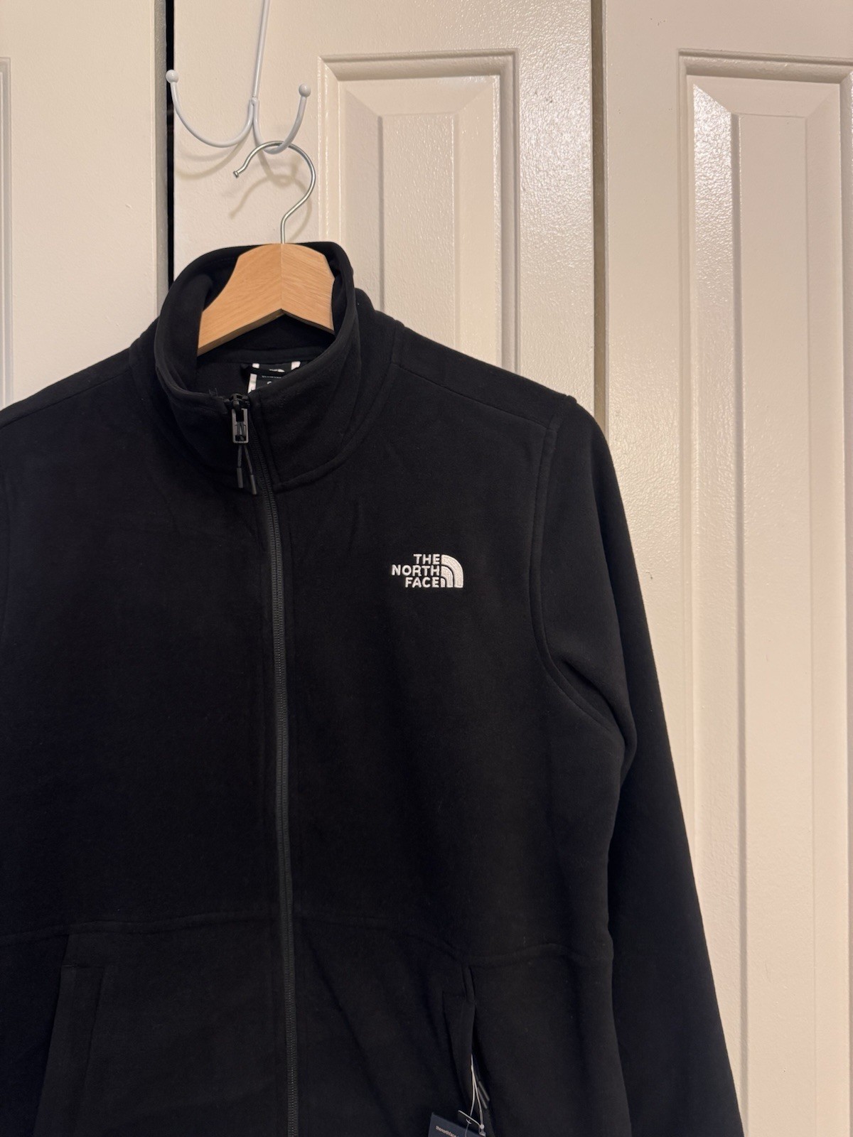 The North Face women’s Black Full Zip Jacket / M