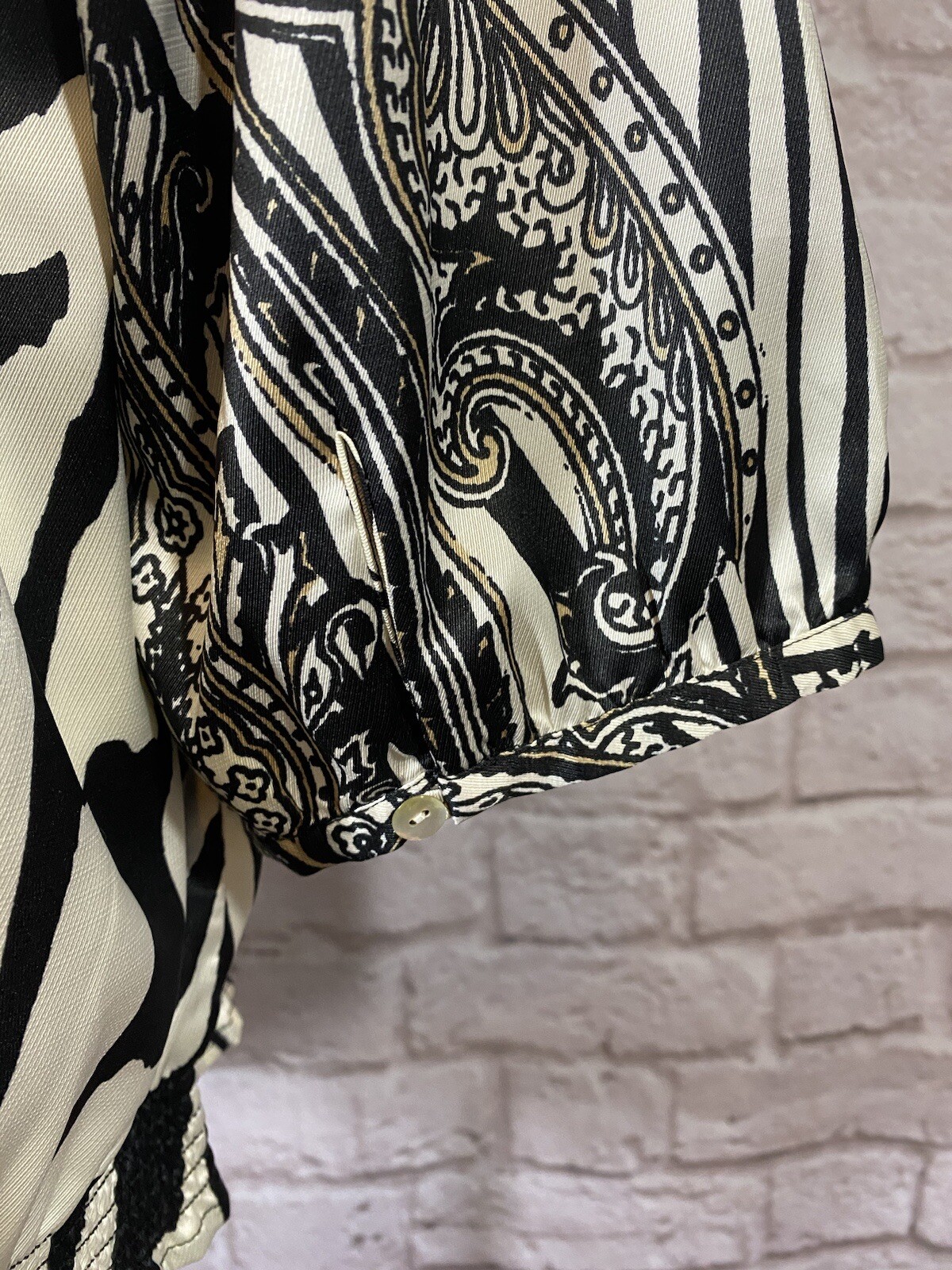 CHICOS 3 XL Blouson Top Satin Floral Scroll Print Ivory Black Tan Shirt EUC