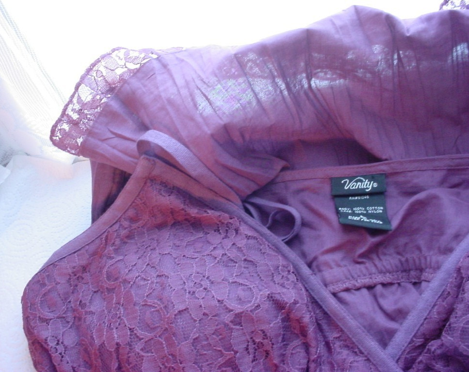 Vanity Padded Triangle Camisole Top Size Large Purple Crinkle Cotton Lace