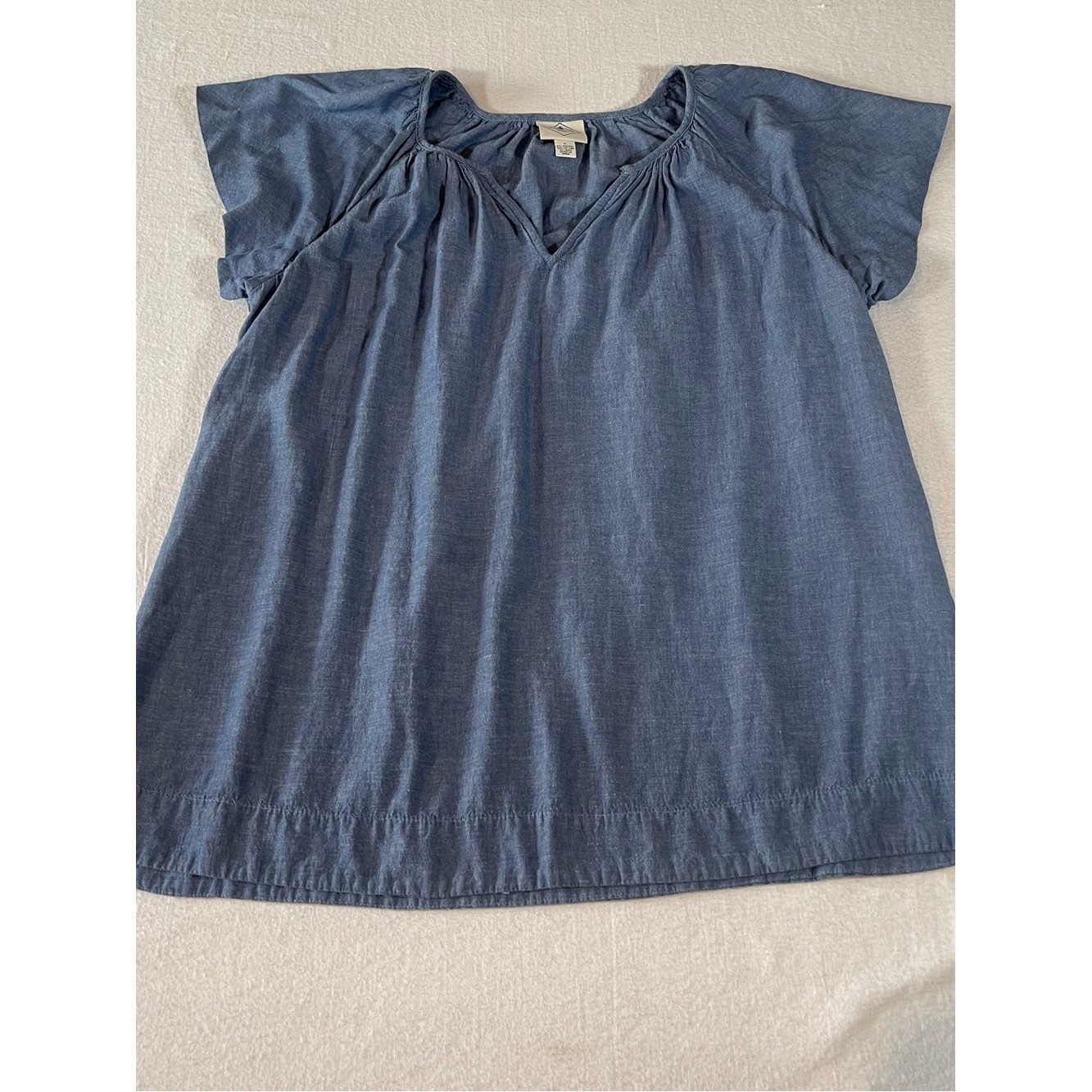 St. John’s Bay Flutter Sleeve Soft Chambray Blouse – Light Blue