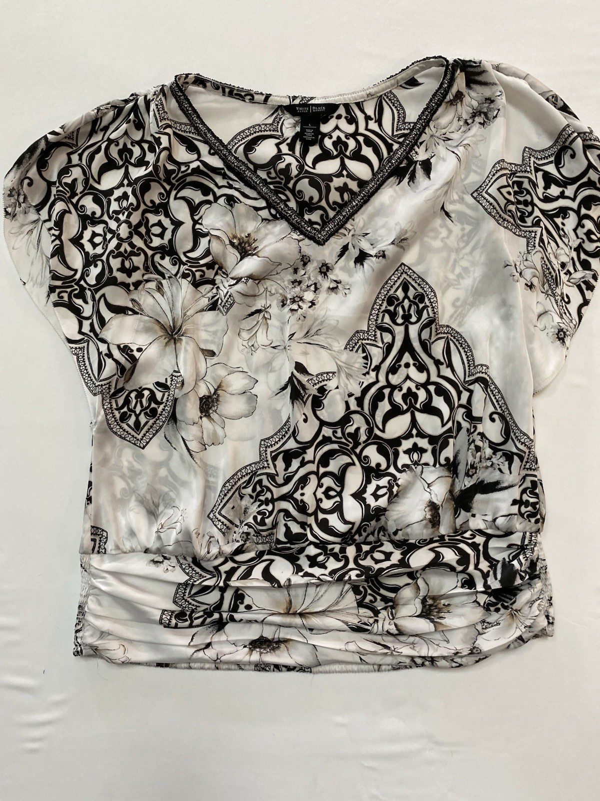 White House Black Market Top L Large Floral Damask V-Neck Dolman Ruched Banded